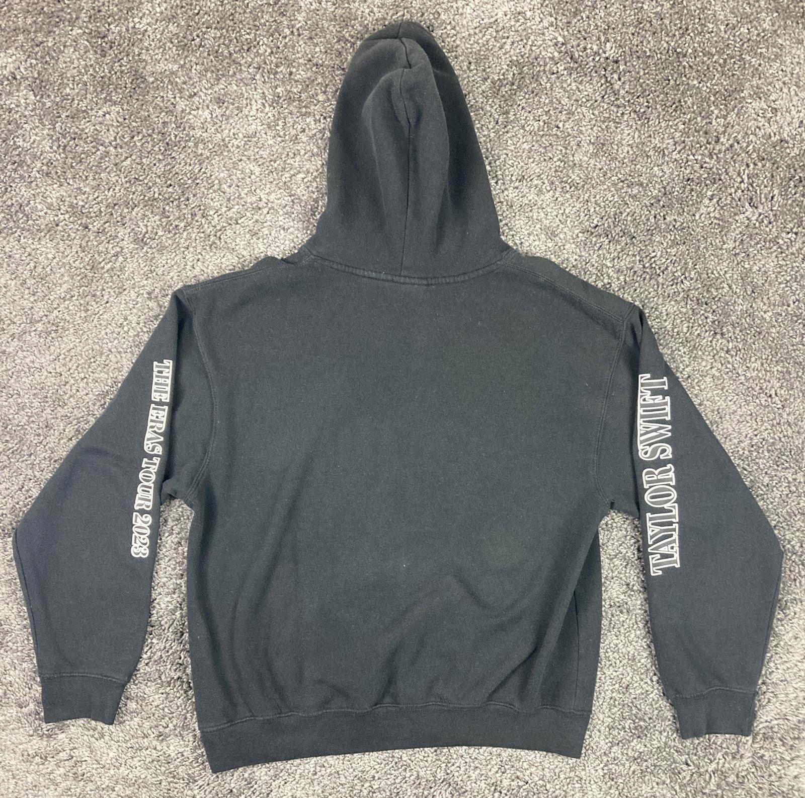 Taylor Swift Eras Tour 2023 Hoodie Unisex Size Medium Black Pullover