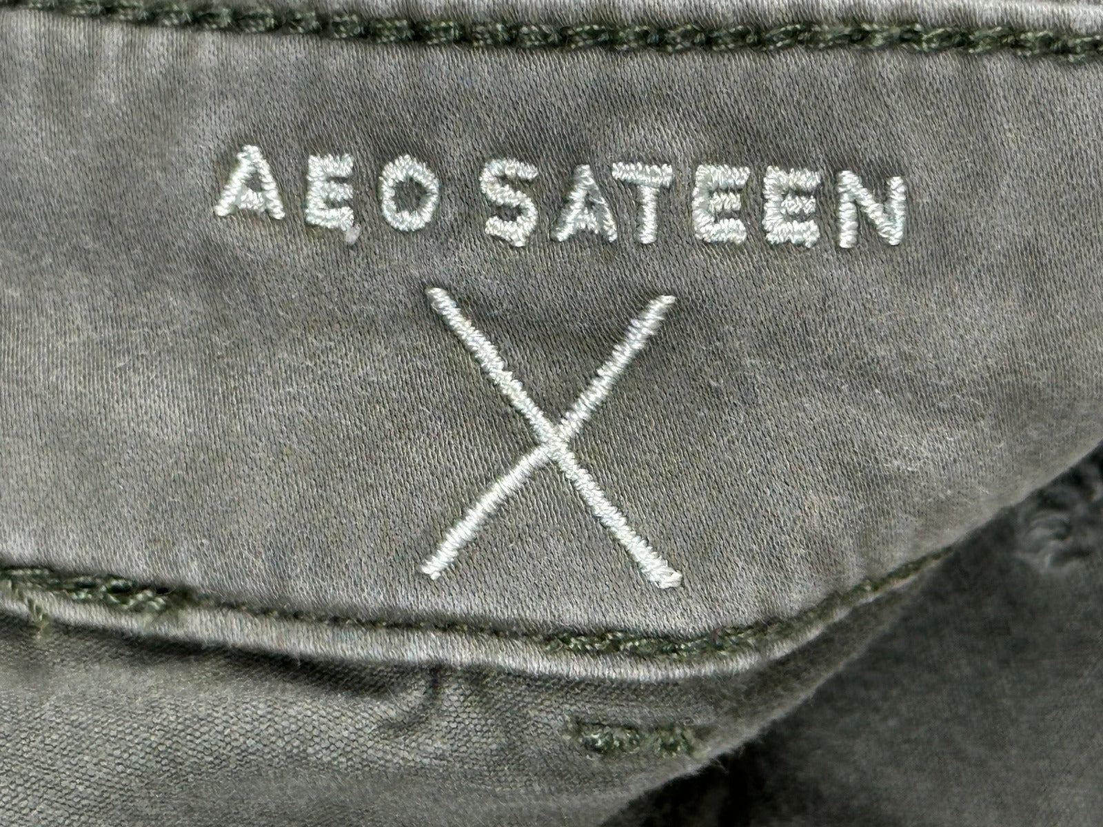 American Eagle  Sateen X Jegging Pants Size 8 Long Olive Green Super Stretch