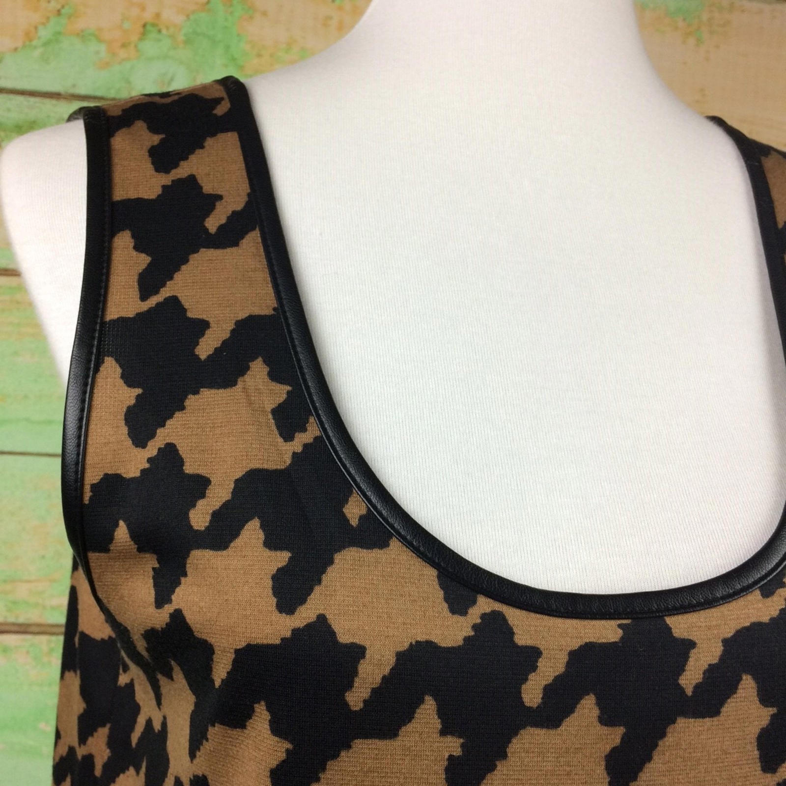 Very J dress Women's Black & Brown Sleeveless Faux leather Sz L
