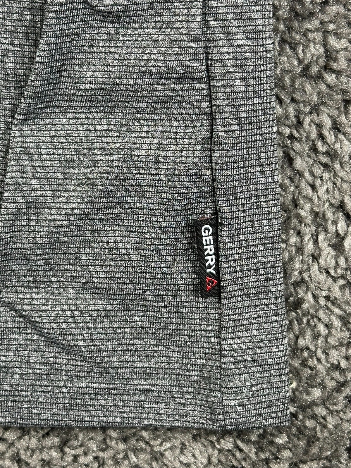 Gerry Mens Quarter Zip Pullover Gray Stretch Performance Long Sleeve Shirt Sz M