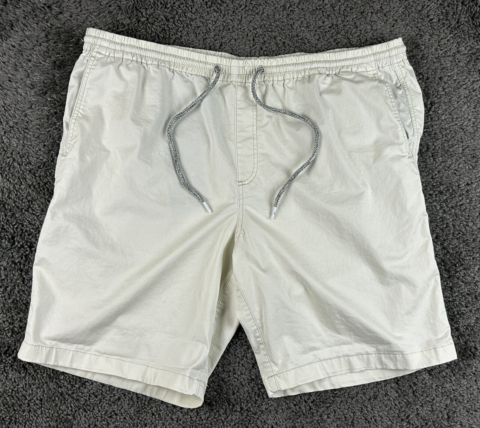 Tommy Bahama Mens XXL Boracay Shorts Cream Stretch Drawstring Elastic Waist