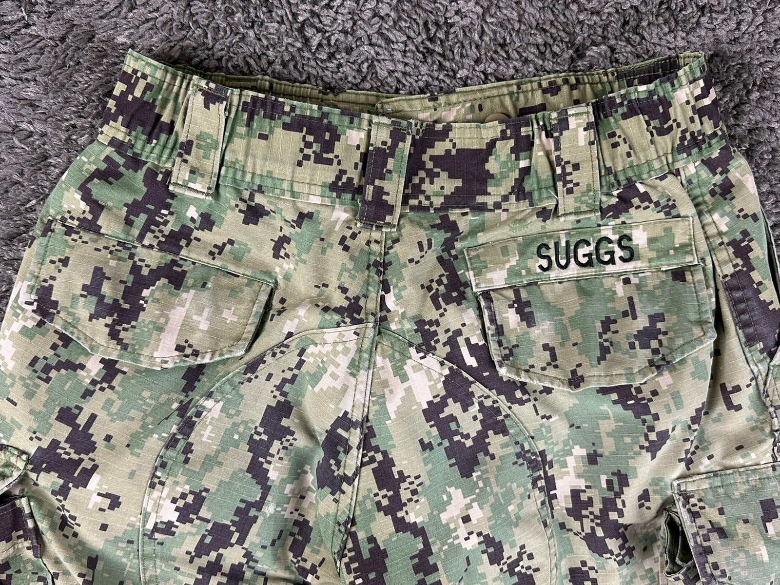 US Navy NWU Type III AOR2 Digital Camo Cargo Military Trousers Medium X-Short