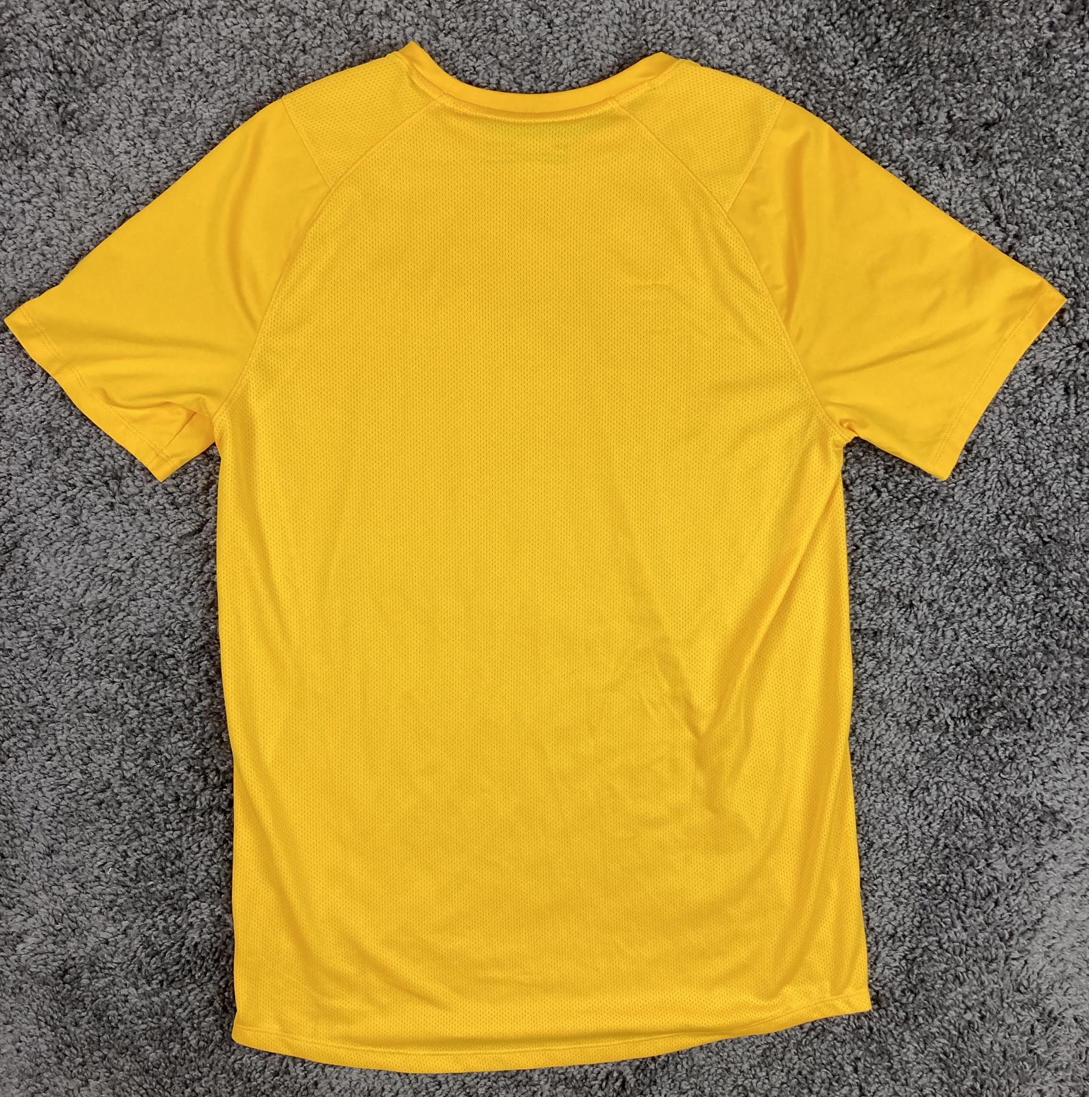 Under Armour Shirt UCLA Bruins Womens Athletic Size Medium Yellow Mesh