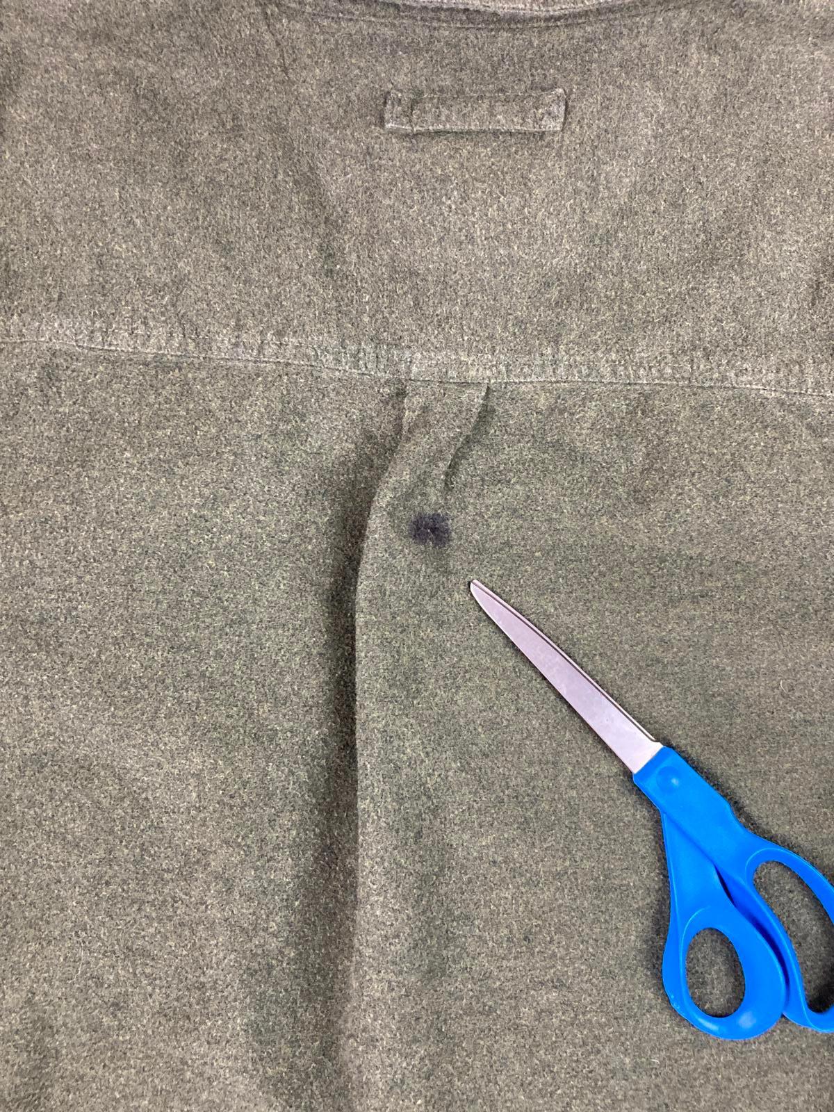 Legendary Whitetails Mens Size LG Shirt Jacket Green Button Up Corduroy Collar