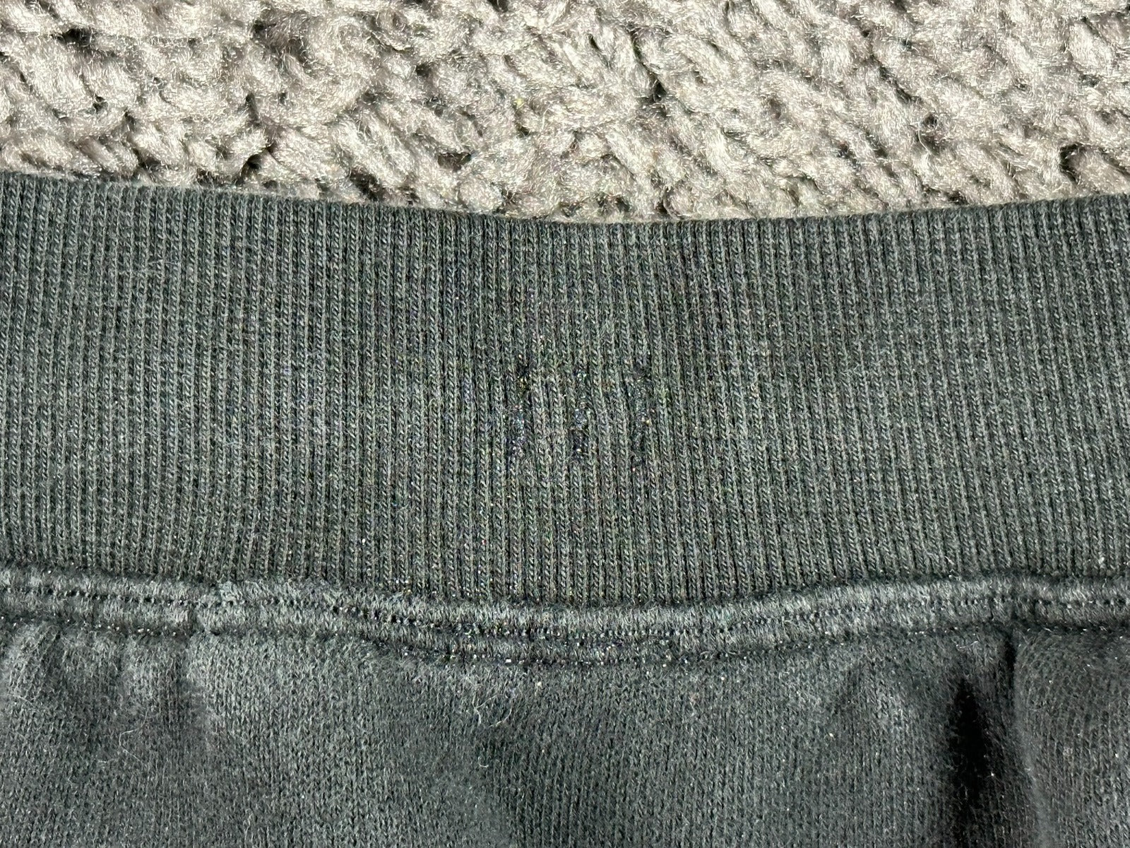 Lululemon Steady State Shorts 5" Black Mens L Sweat Shorts Fleece Zip Pockets