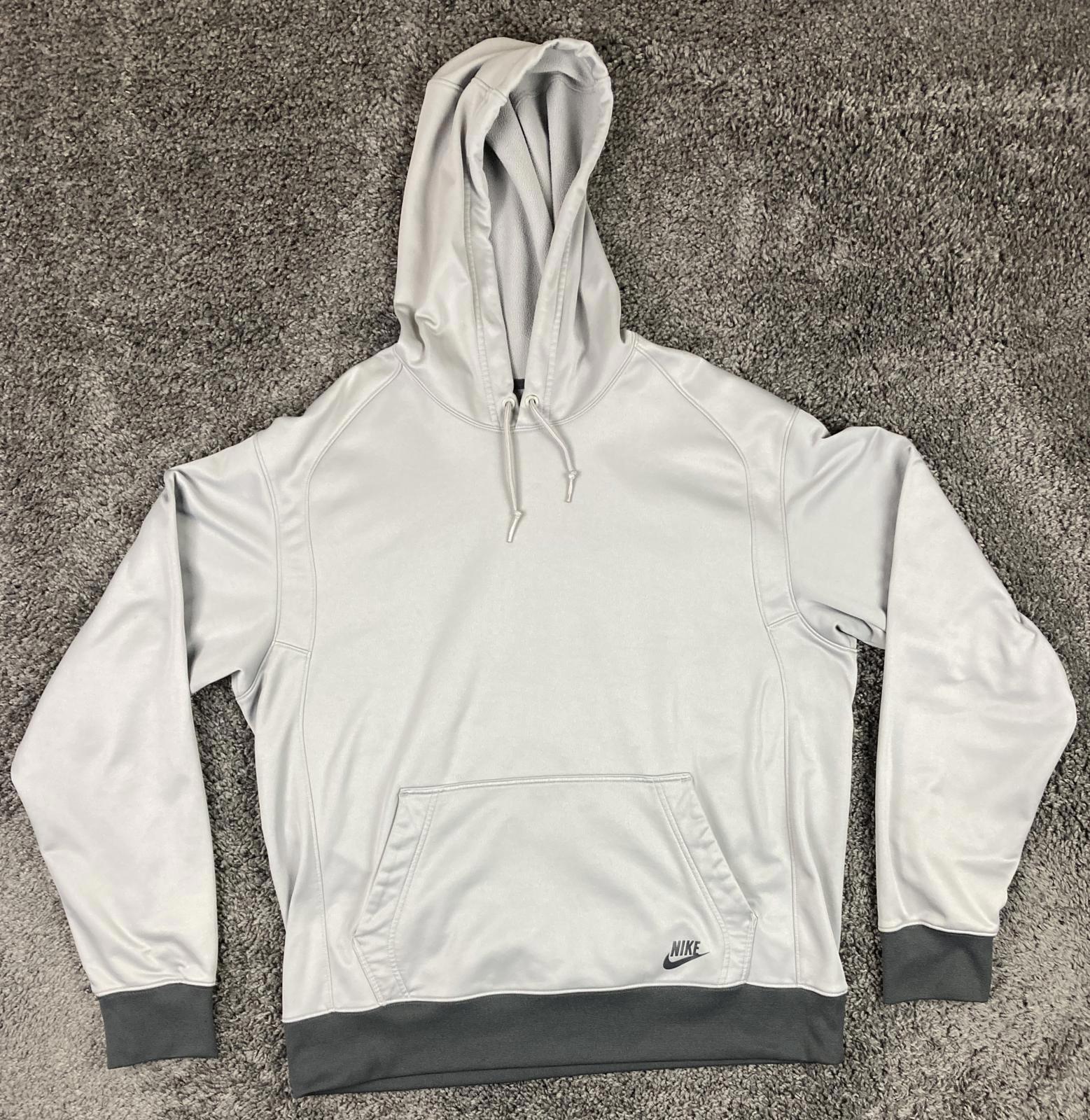 Nike Sportswear Hoodie Men's XL Gray Thumbholes Pullover Headphone Port