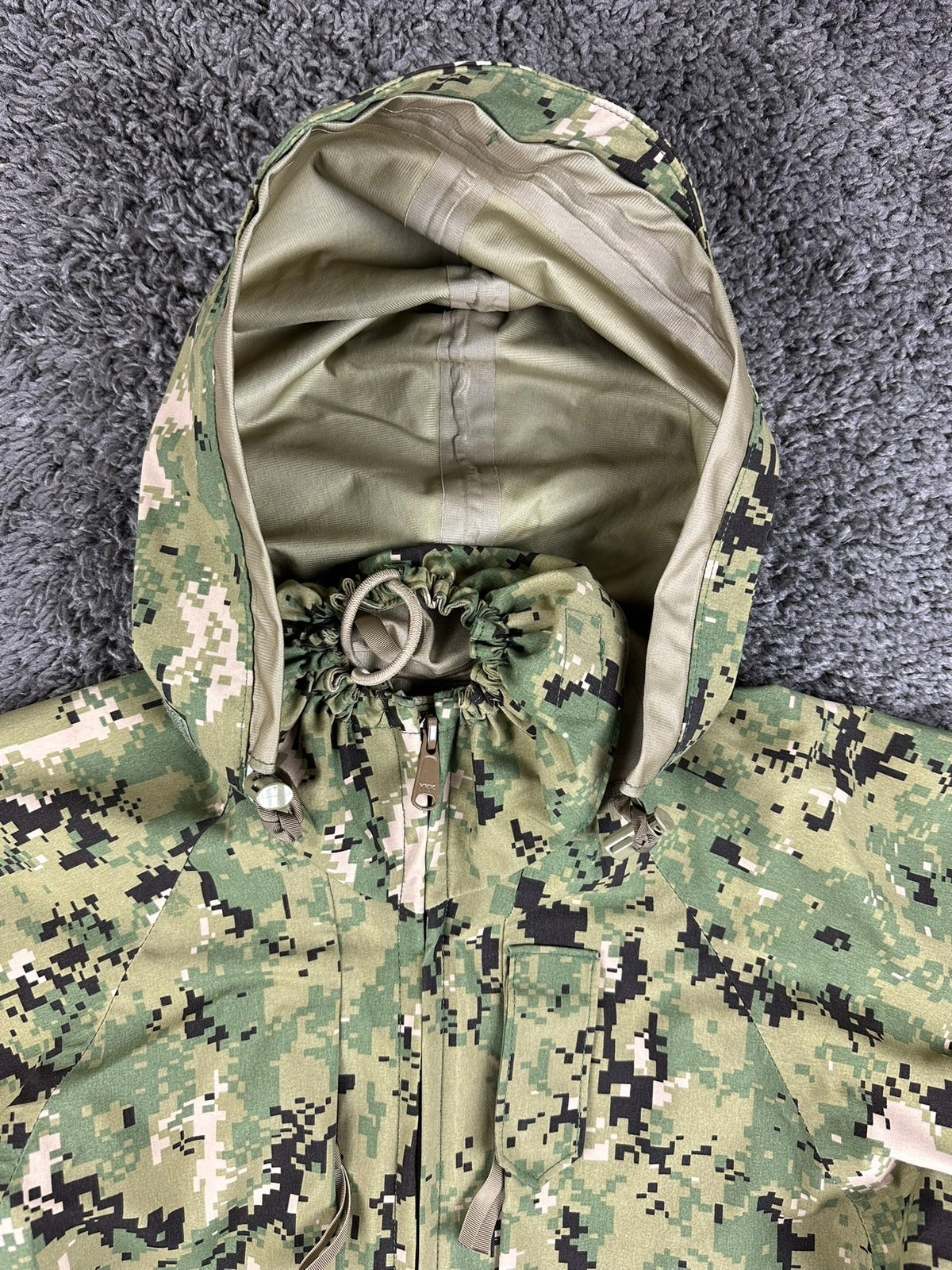 US Navy NWU Type III AOR2 Parka Small X-Short Waterproof Camo Jacket