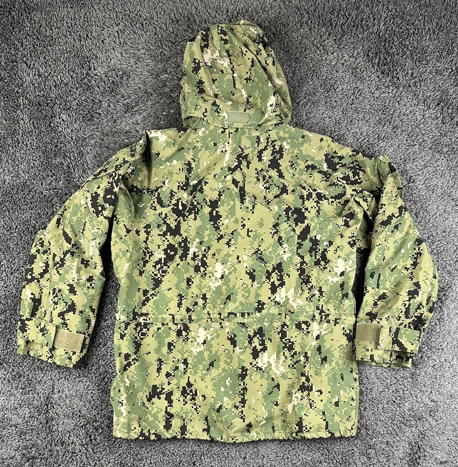 US Navy NWU Type III AOR2 Parka Small X-Short Waterproof Camo Jacket