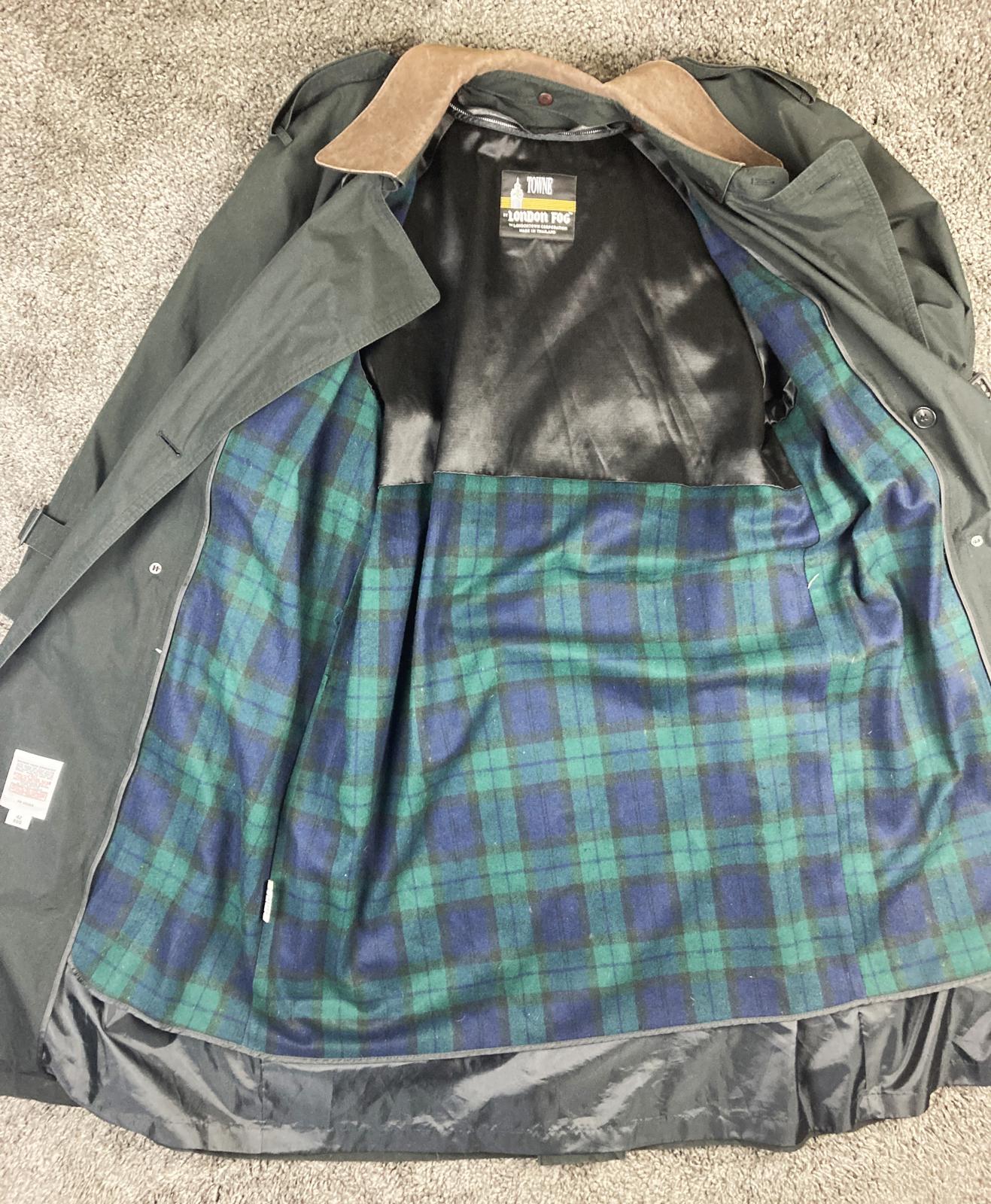 Vintage Towne London Fog Men's Trench Coat Dark Green Belted Plaid Liner 42 Reg