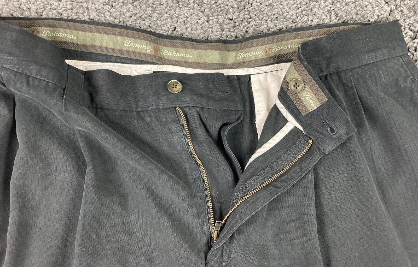 Tommy Bahama Men’s Black 100% Silk Pleated Shorts Size 36