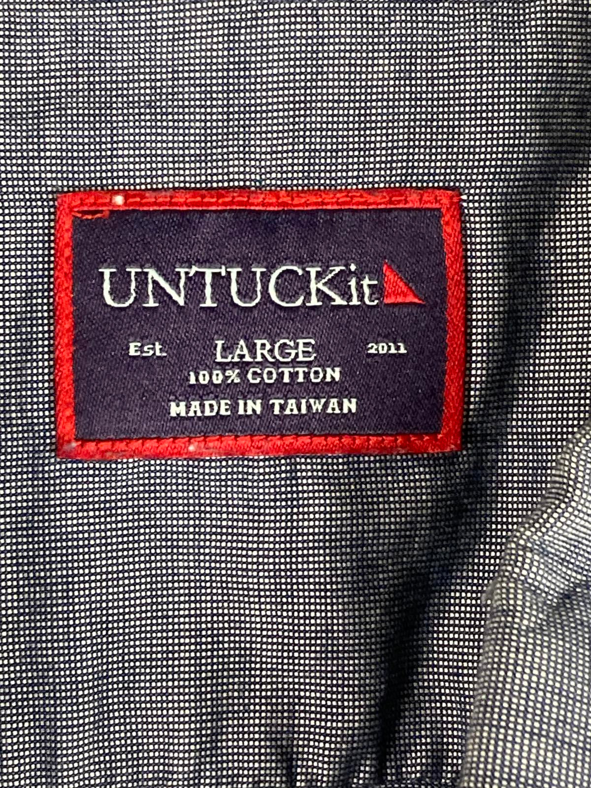 UNTUCKit Petrus Short Sleeve Button Down Shirt Blue Chambray Mens Size L