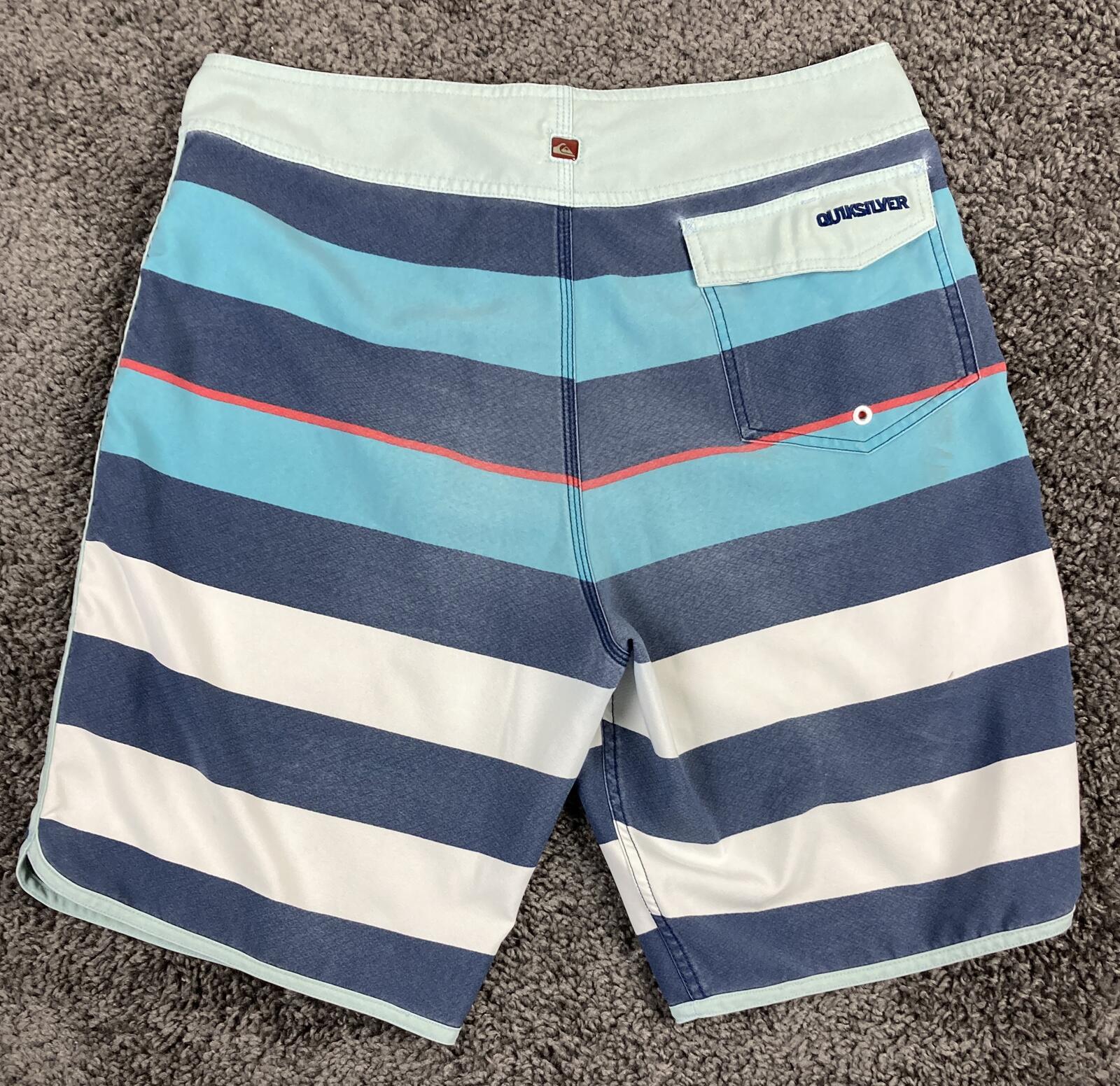 Vintage Quiksilver Board Shorts Mens Gray Red Square Logo Y2K Surf Trunks Sz 33