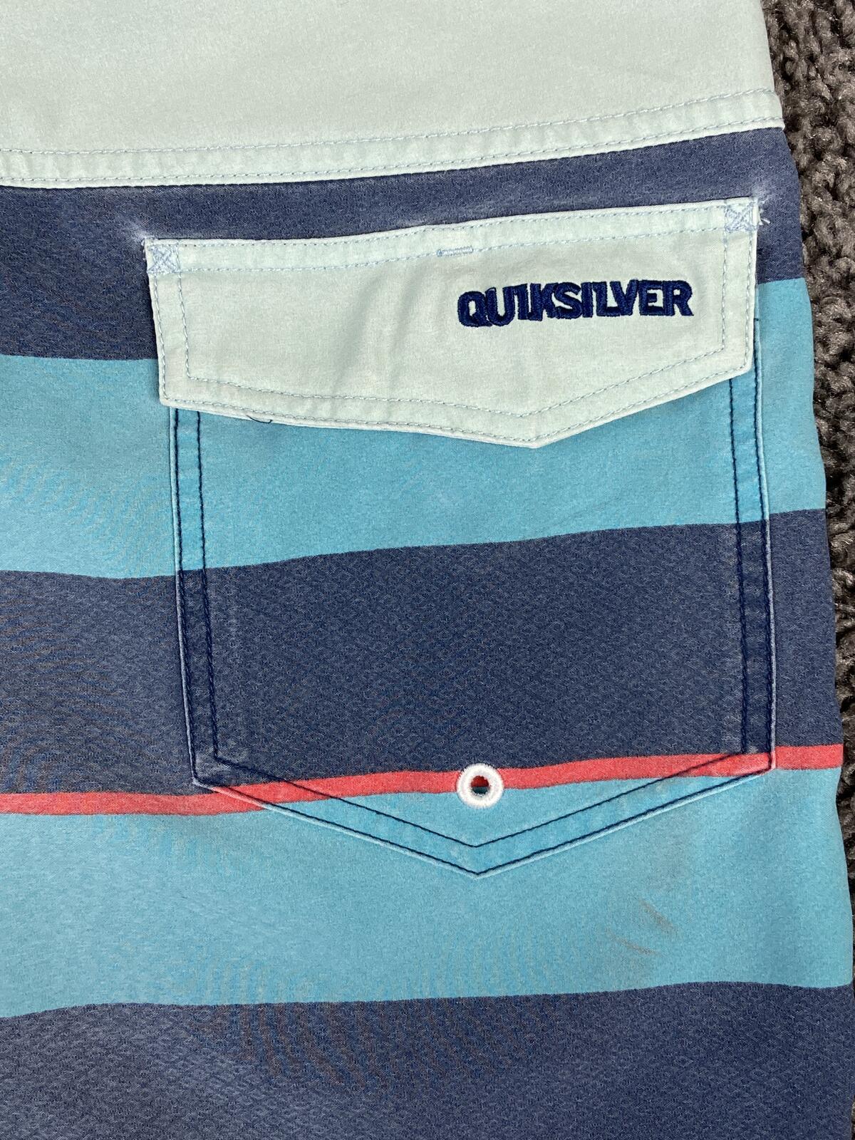 Vintage Quiksilver Board Shorts Mens Gray Red Square Logo Y2K Surf Trunks Sz 33