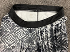 Everlast Womens Biker Shorts Black White Geometric Grid Polyester Spandex Sz L