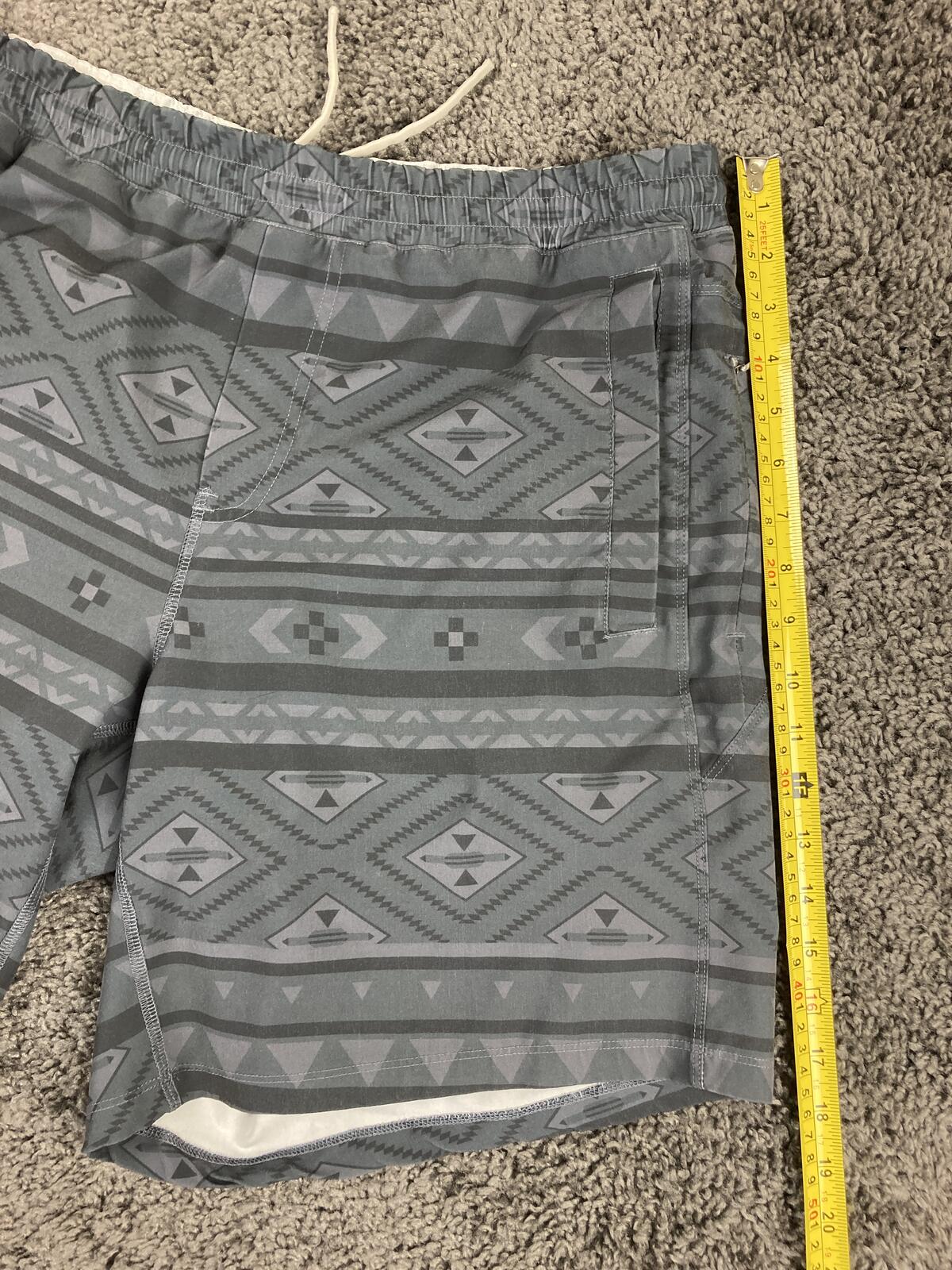 Freeballers by Meripex Apparel Mens L Grey Aztec Lined 8" Athletic Shorts