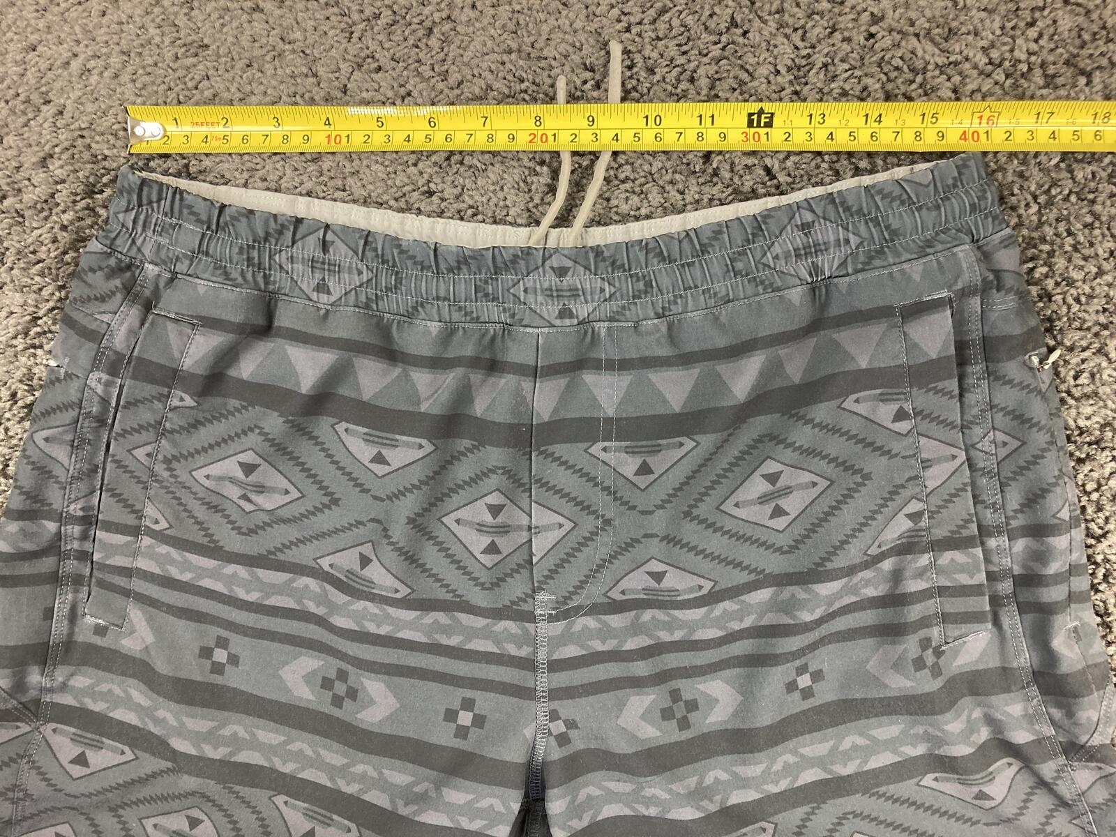 Freeballers by Meripex Apparel Mens L Grey Aztec Lined 8" Athletic Shorts