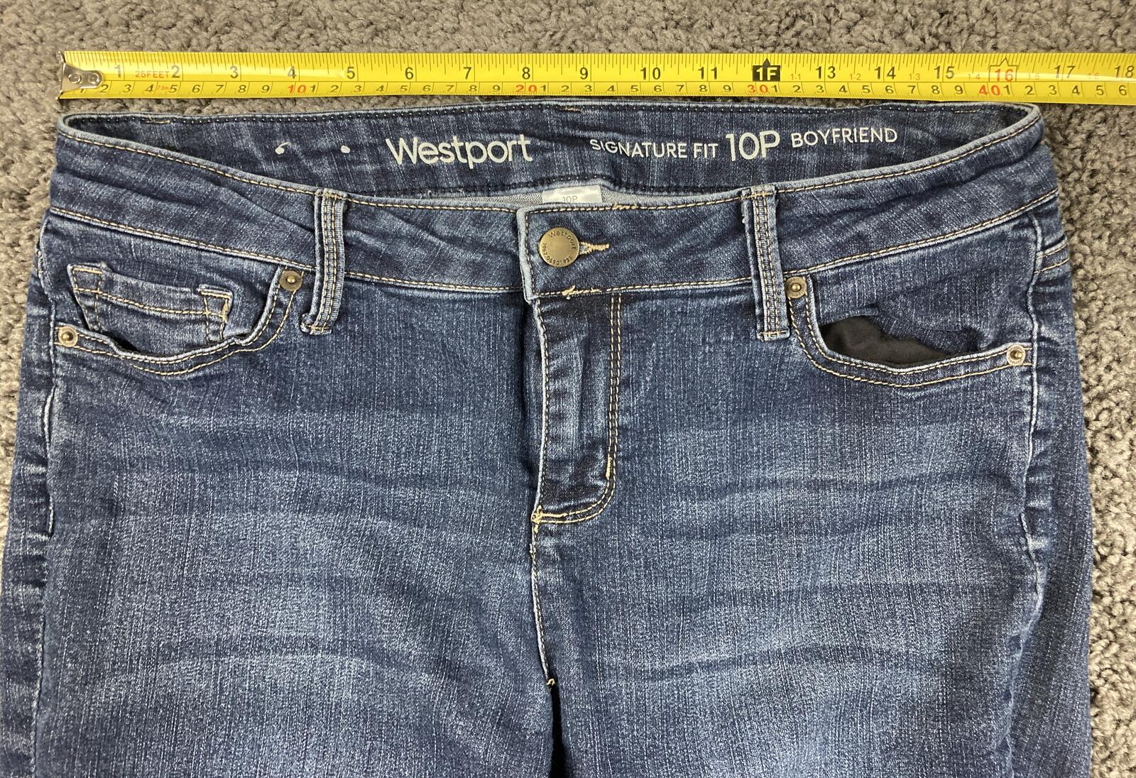 Westport Signature Fit Boyfriend Jeans Women’s 10P Blue Denim Petite Stretch 10P