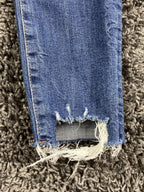 Good American Good Legs Chew Hem Skinny Jeans Womens Medium Wash  Size 2/26
