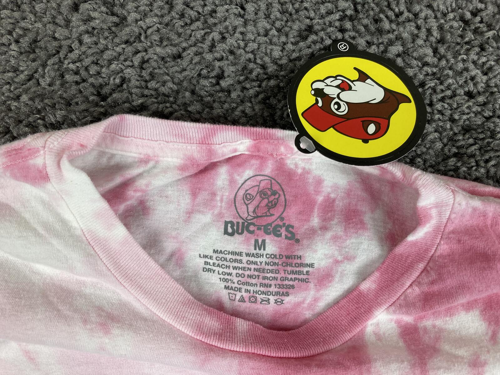Buc-ee's Texas Vibes T-Shirt Pink White Tie Dye Graphic Tee NWT Adult Medium