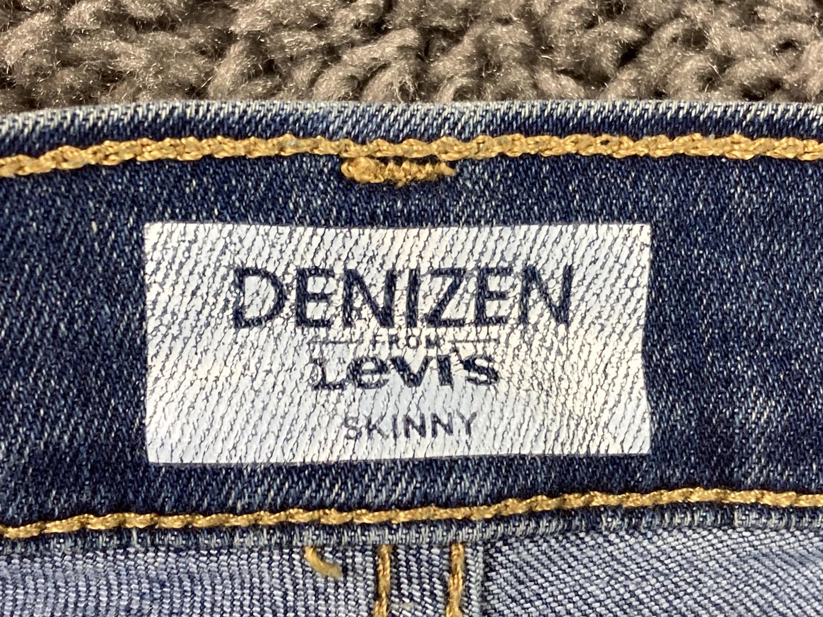 Denizen from Levi's Girl's Skinny Jeans 14 Regular Blue Stretch Adjustable Waist