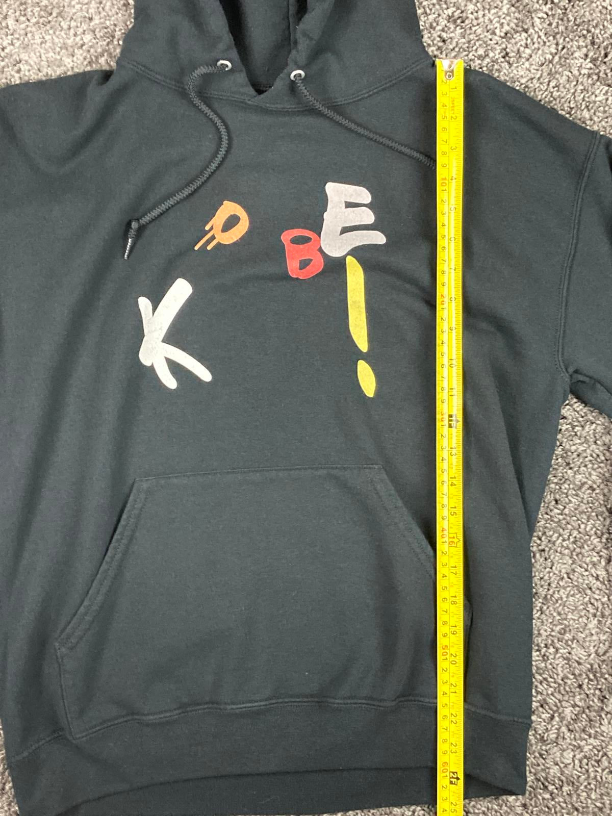 Kobe Bryant Graphic Pullover Hoodie Sweatshirt Medium Black