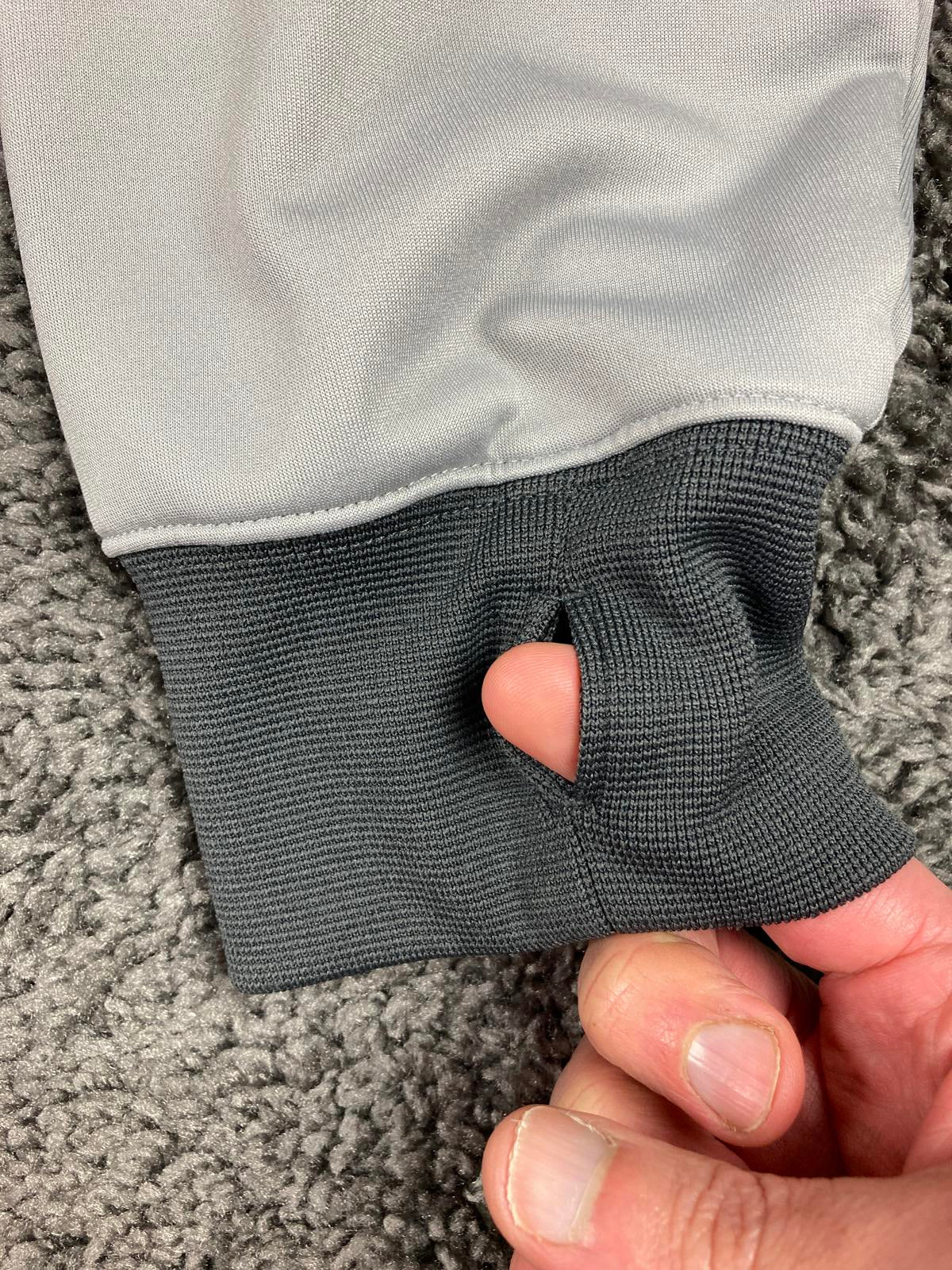 Nike Sportswear Hoodie Men's XL Gray Thumbholes Pullover Headphone Port