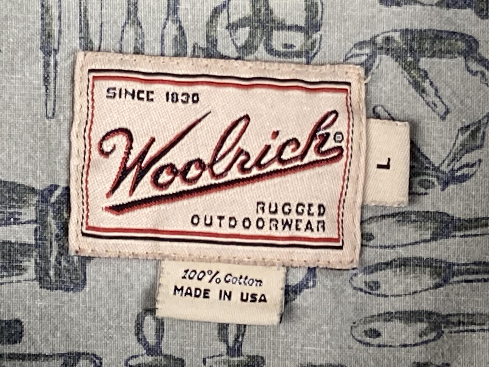 Vintage Woolrich Shirt Mens Made USA Cotton Camping Hiking Novelty Print Sz L