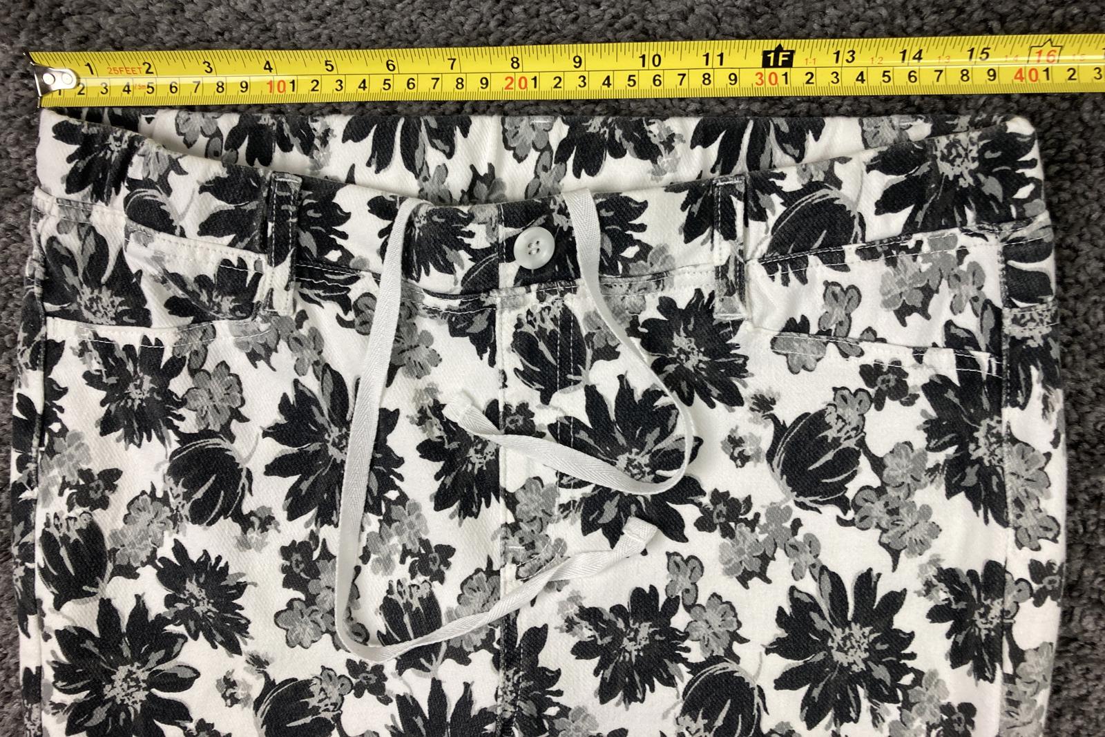 Topvalu Floral Skinny Pants Womens White Black Stretch 31x24