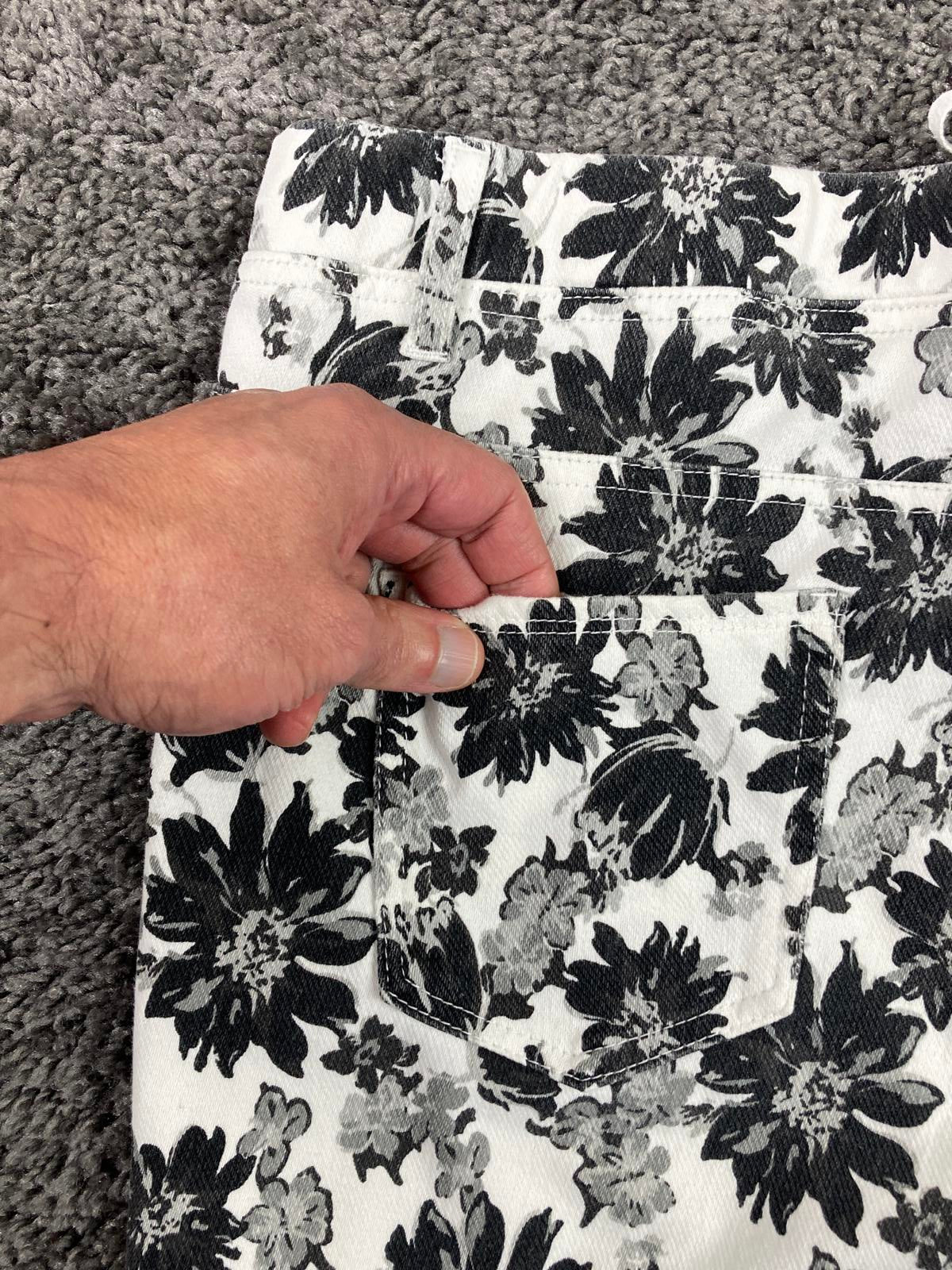 Topvalu Floral Skinny Pants Womens White Black Stretch 31x24