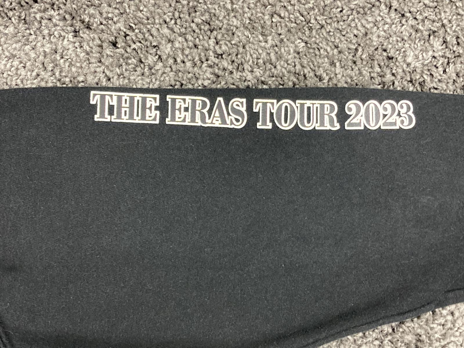 Taylor Swift Eras Tour 2023 Hoodie Unisex Size Medium Black Pullover