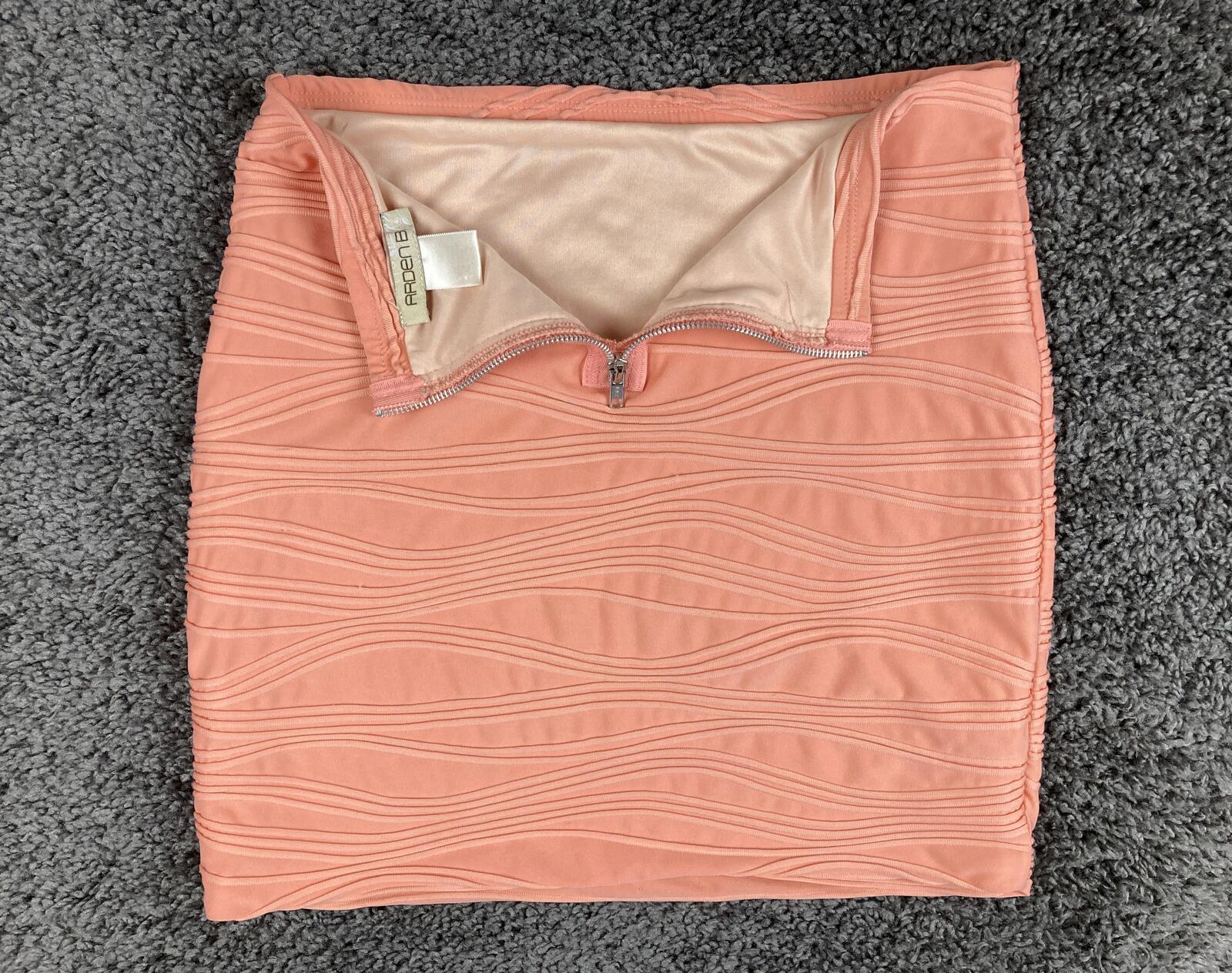 Arden B Coral Pink Textured Wave Bodycon Mini Skirt Peach Ribbed Zipper Back L