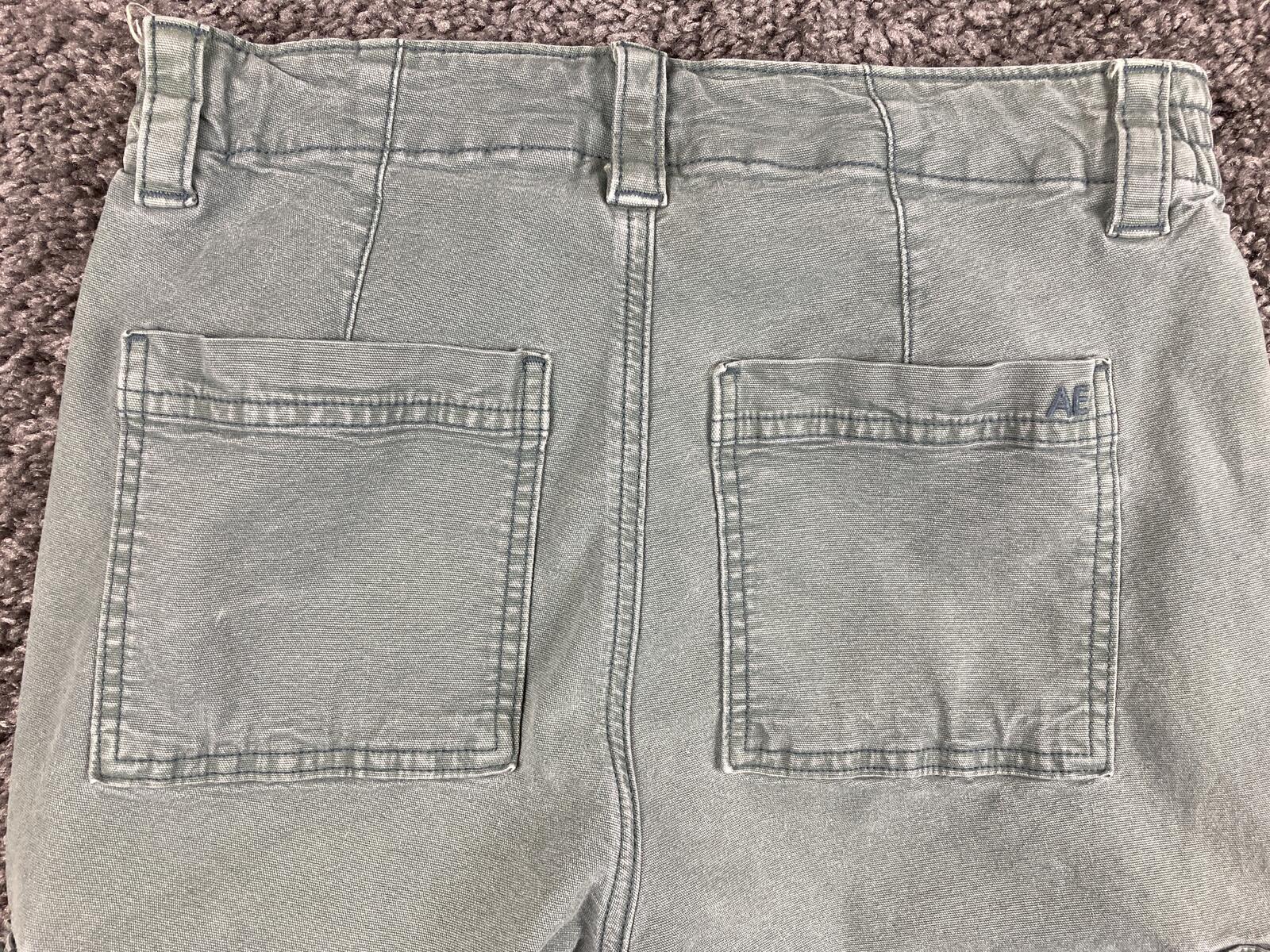 American Eagle Next Level Stretch Cargo Pants Womens Sage Green Soft Sz 2