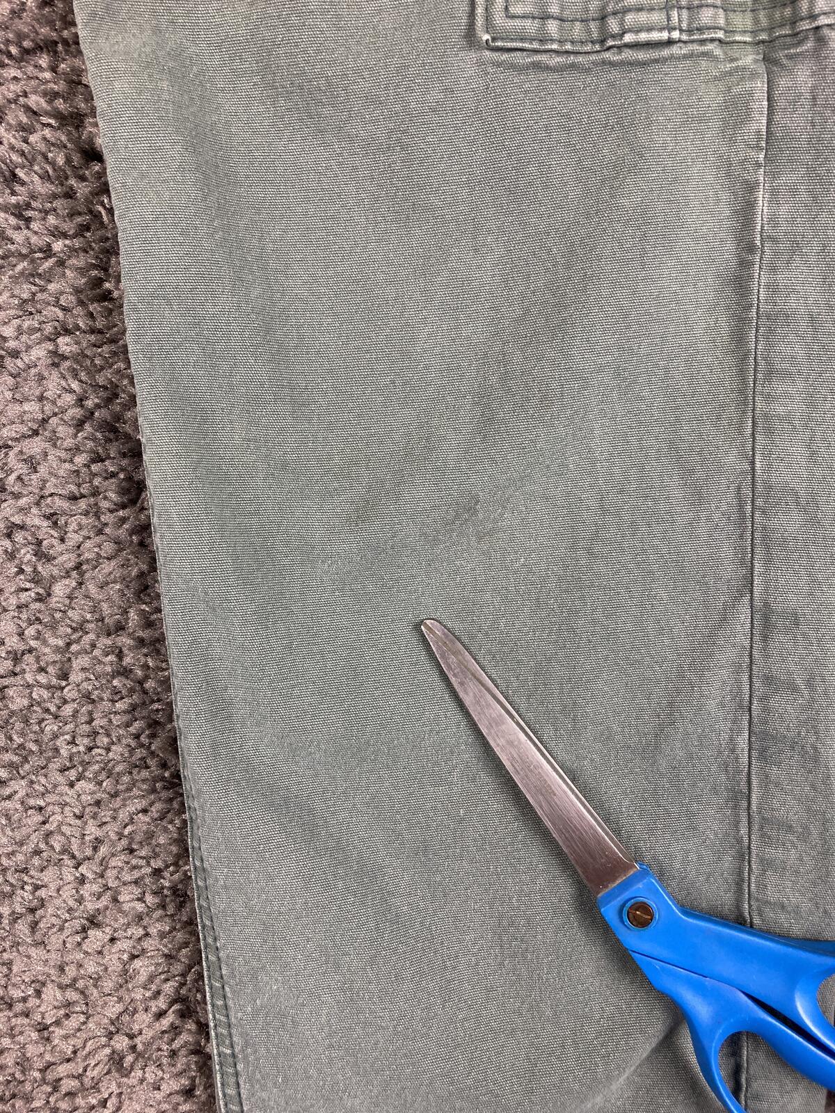American Eagle Next Level Stretch Cargo Pants Womens Sage Green Soft Sz 2