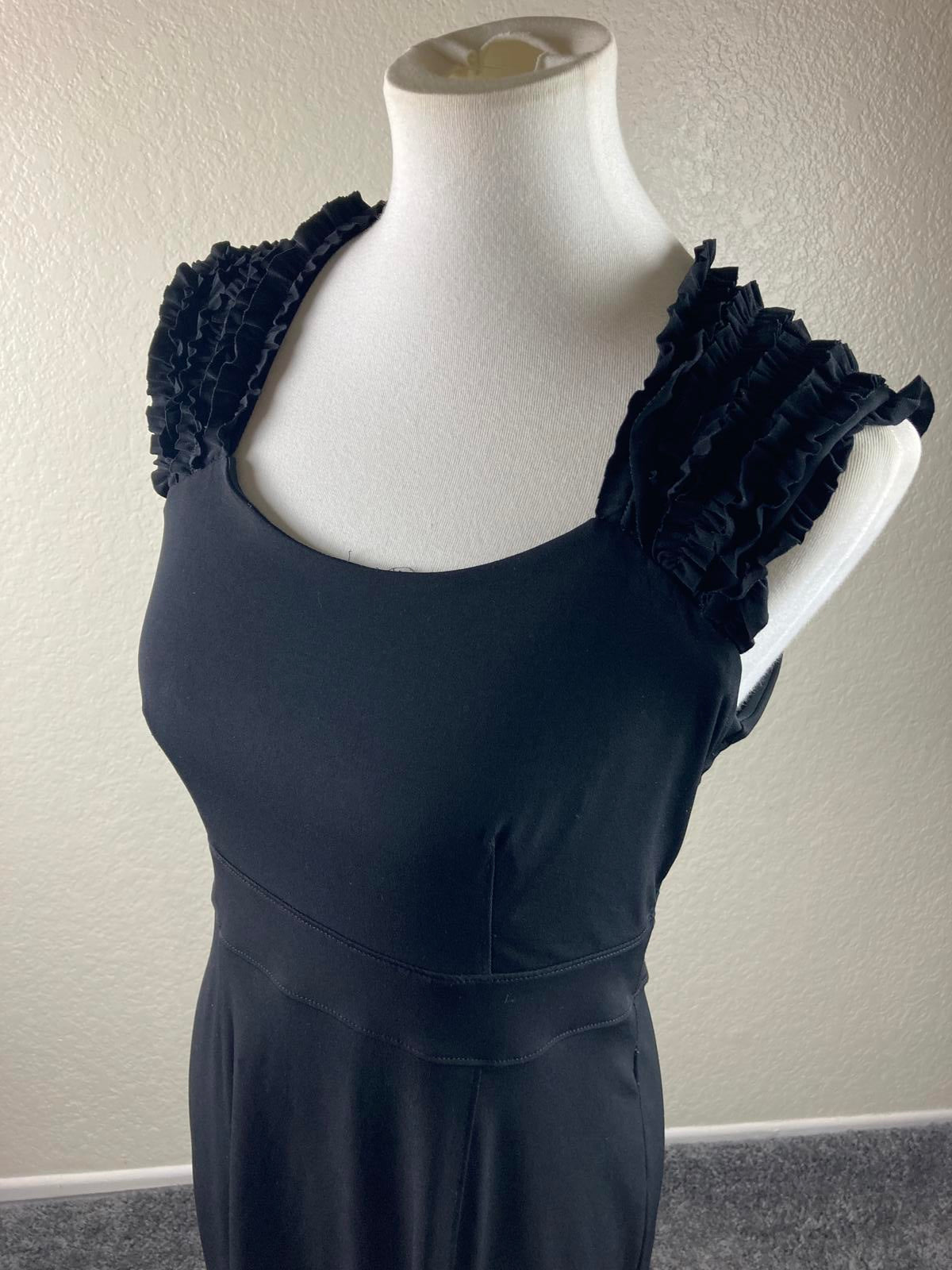 Carole Little Women’s Black Ruffle Cap Sleeve Sheath Dress Back Zip Size 10