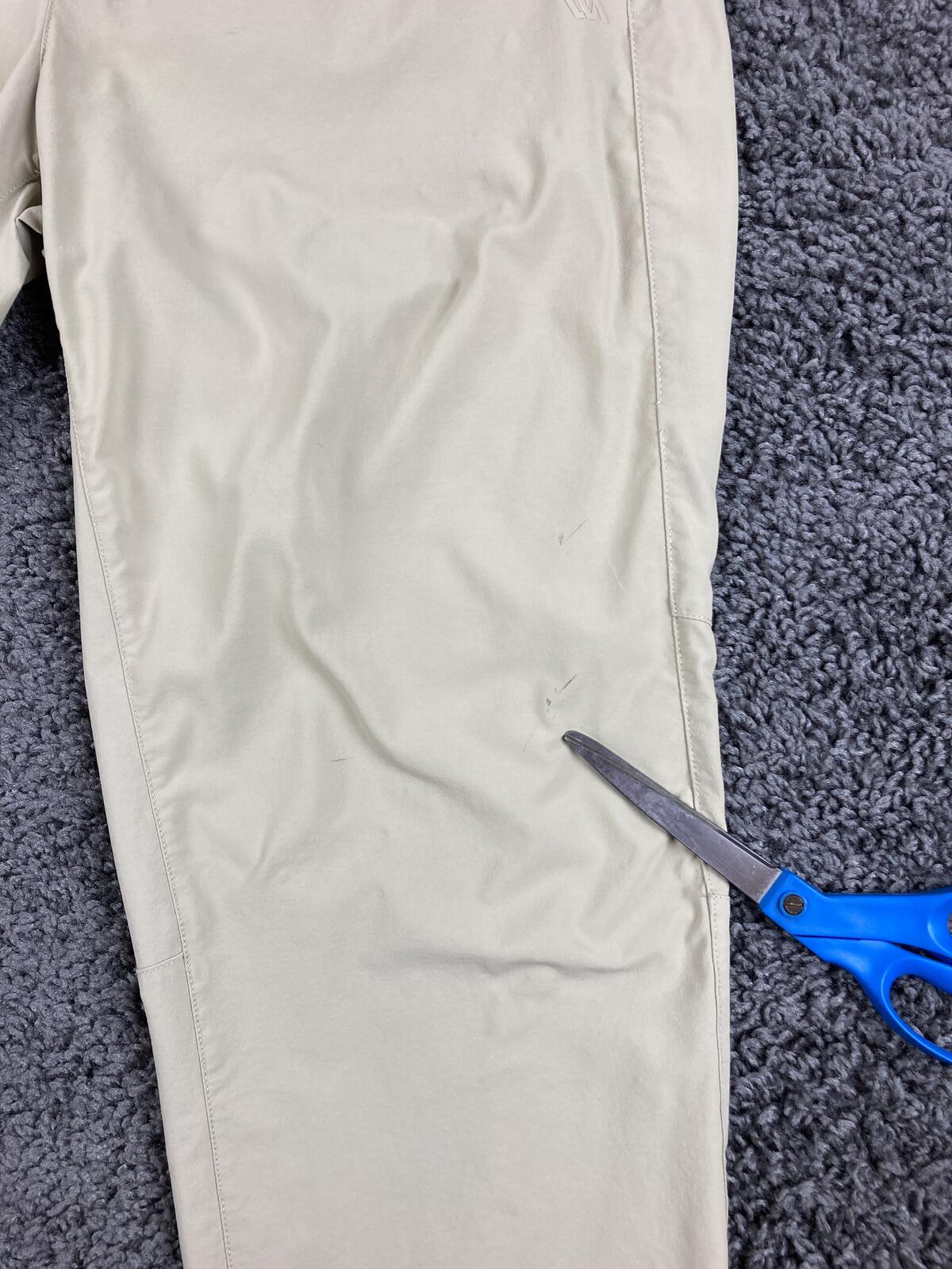 VRST Mens Limitless Joggers Medium Khaki Tan Nylon Stretch Hiking Travel Pants M