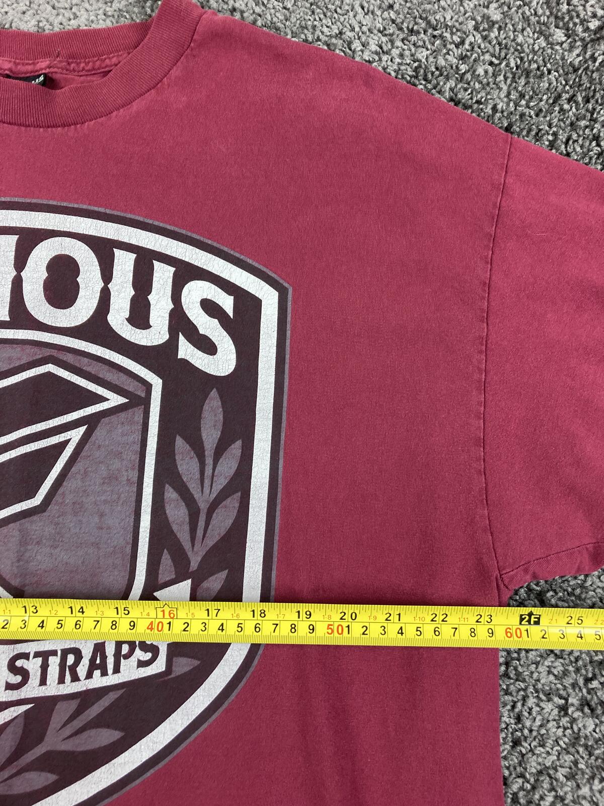 Vintage Famous Stars and Straps Shirt Mens Red  Y2K Skate Surf Graphic Tee 2XL