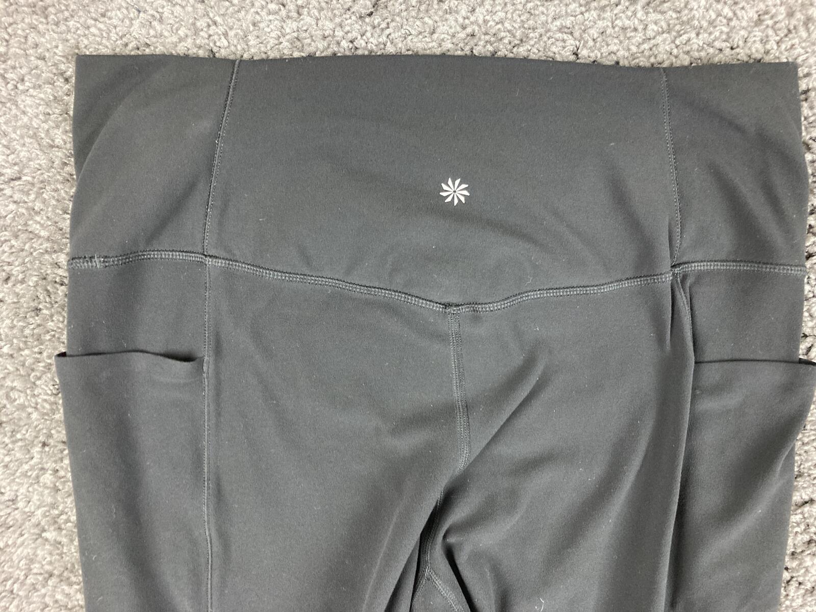 Athleta Salutation Stash Pocket II 7/8 Tight Women's Black Leggings Sz Large