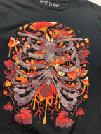 Hot Topic “Mushroom Rib Cage” Graphic T-Shirt Black Size Medium 100% Cotton