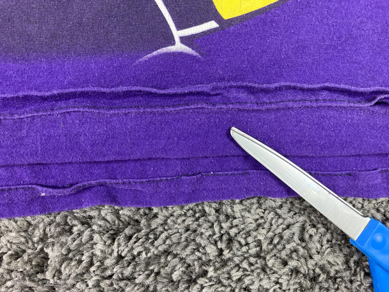 The Simpsons Homer Boombox Graphic T Shirt Purple Unisex Sz XS