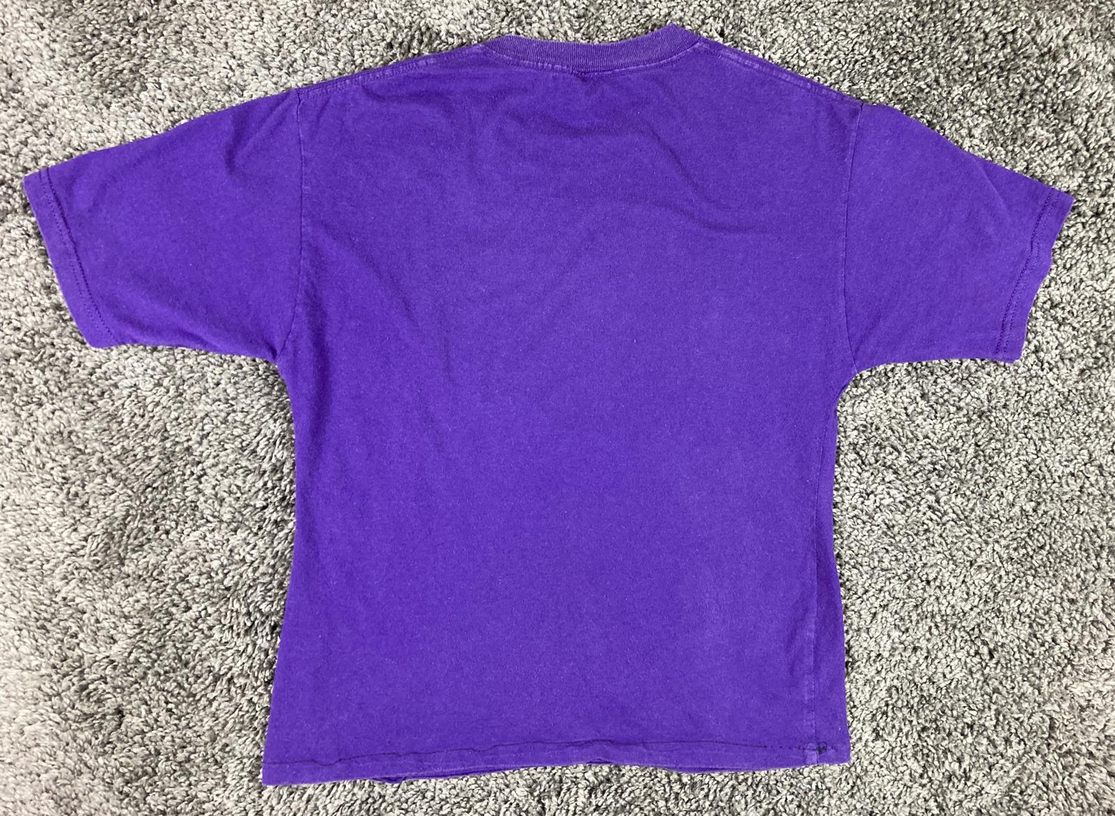 The Simpsons Homer Boombox Graphic T Shirt Purple Unisex Sz XS