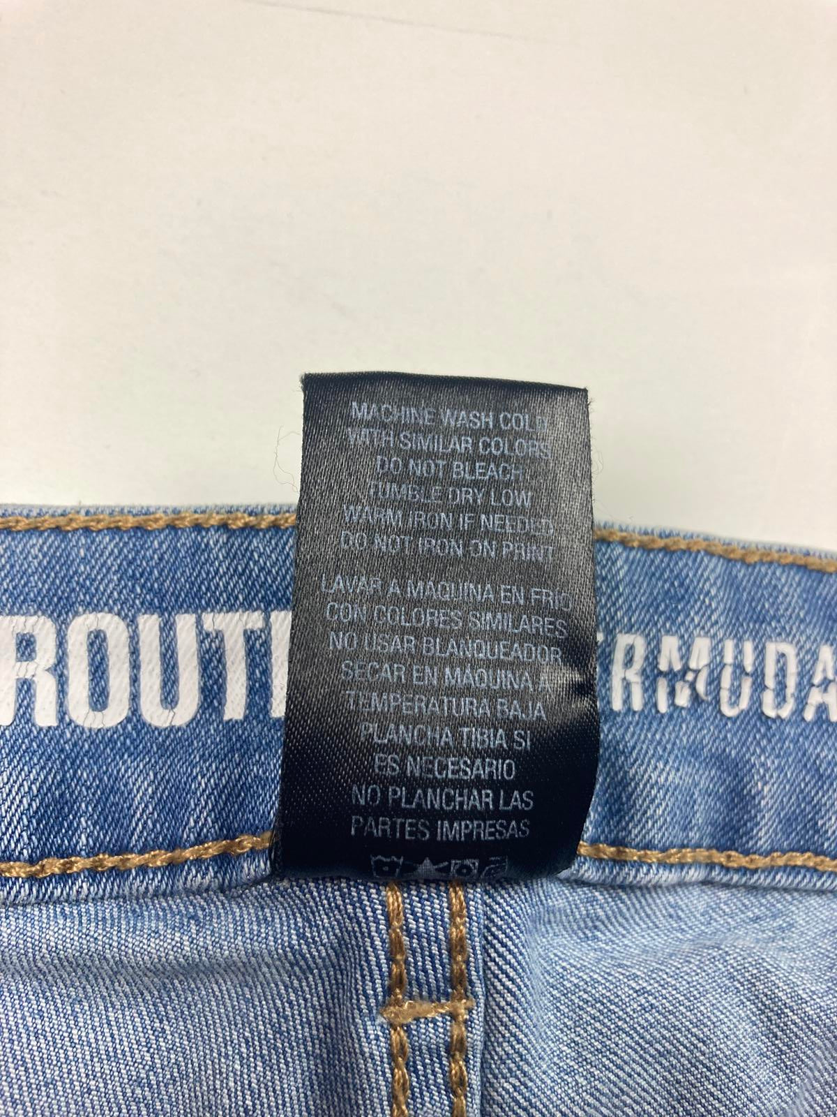 Route 66 Women’s Bermuda Jean Shorts Size 12 Light Wash Stretch Denim Mid Rise