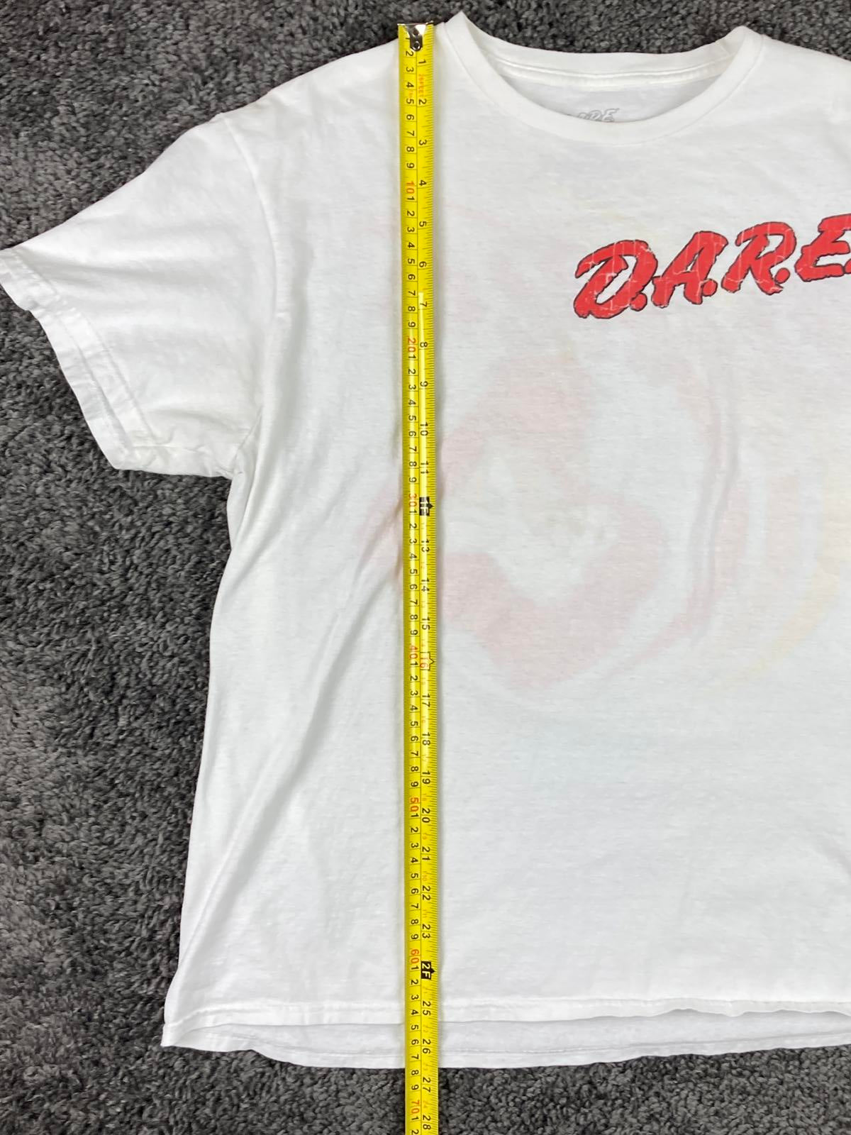 D.A.R.E. Keeping Kids Off Drugs Daren the Lion Graphic T-Shirt White Sz  L