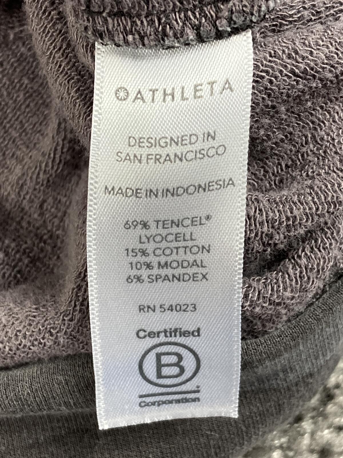 Athleta Studio to Street Camo Sweatshirt Womens Gray Camouflage Pullover Sz M