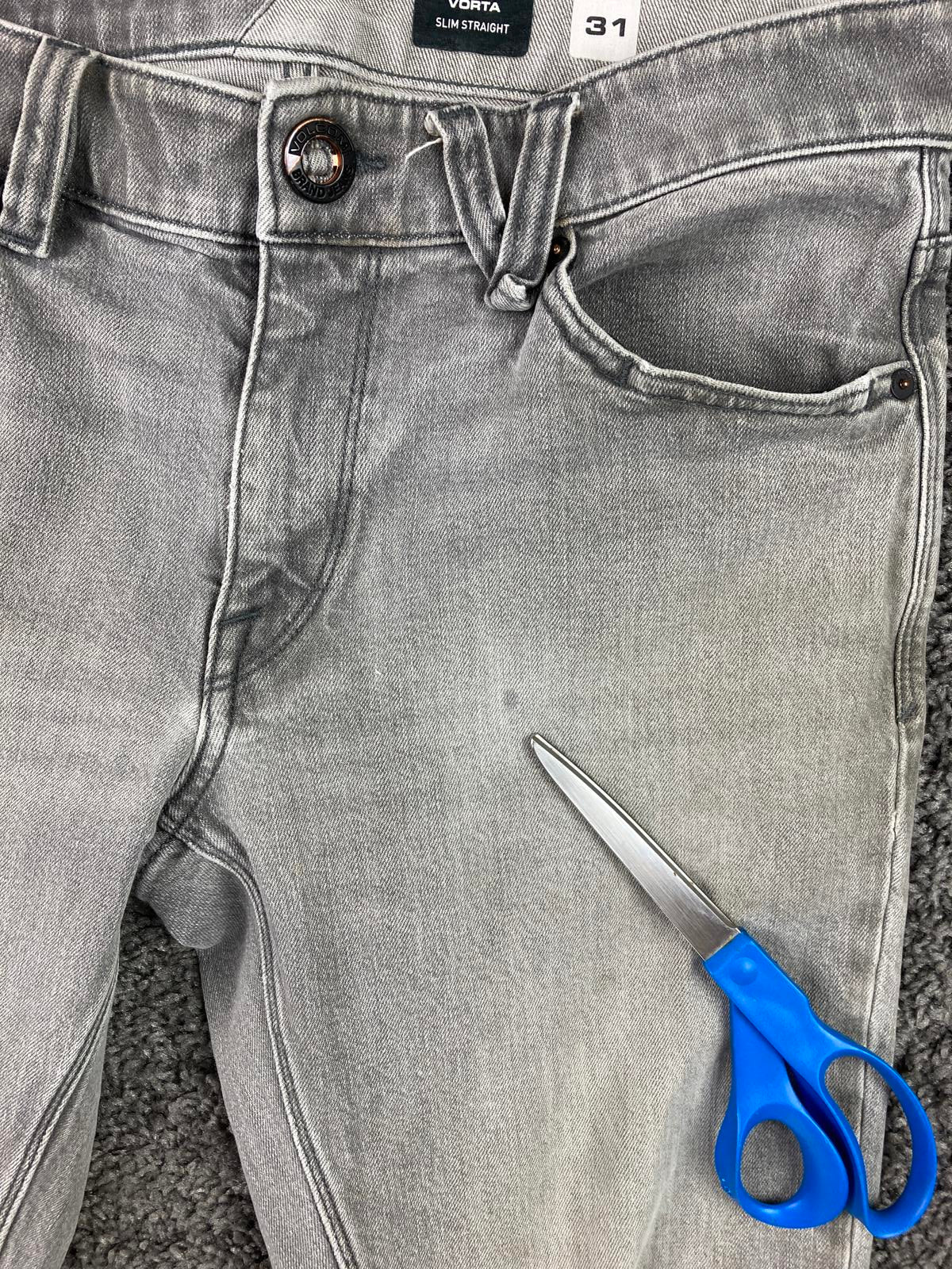 Volcom Vorta Slim Straight Jeans Mens  Gray Light Wash Denim Skate Size 31x29