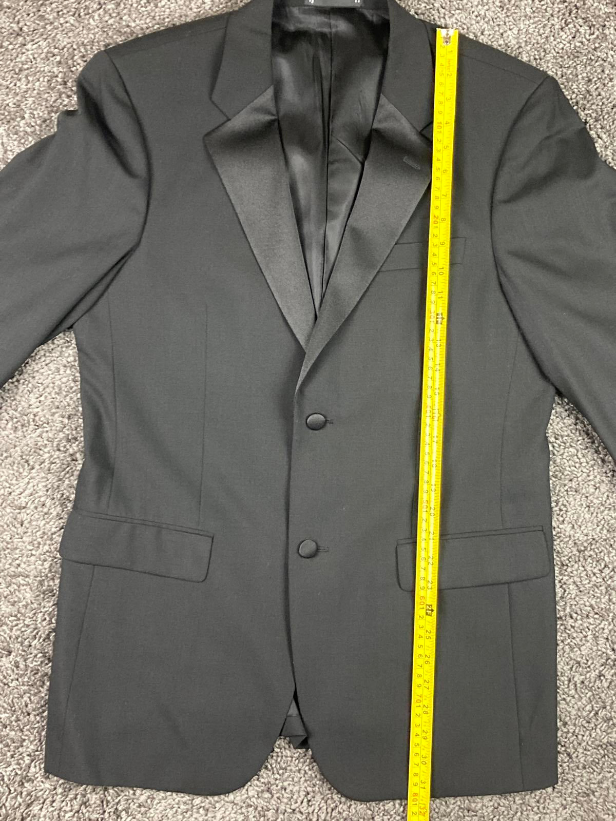 Emanuel Ungaro Wool Blazer Jacket  Black 2 Button Notch Lapel Lined Sz 38R