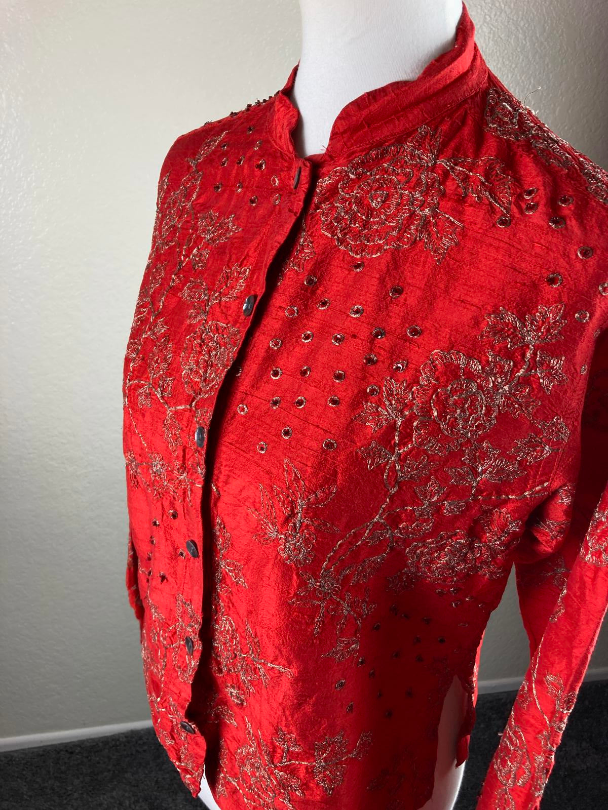 Chico's Design Red 100% Silk Embroidered Mandarin Collar Button Up Sz 0