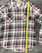 Levi’s Men’s Shirt Standard Fit  Red Black White Plaid Pearl Snap Western Sz L