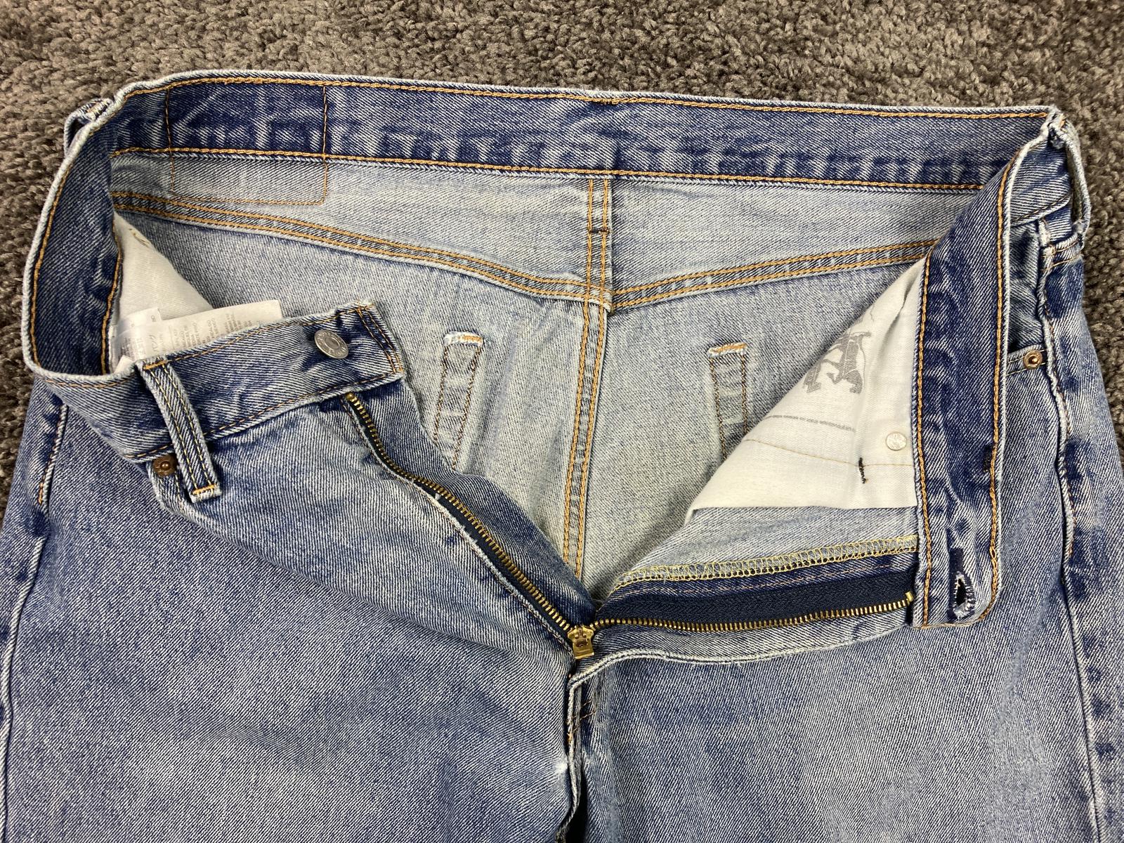 Levi’s 550 Relaxed Fit Jeans Mens Light Wash 100% Cotton Denim Sz 36x32