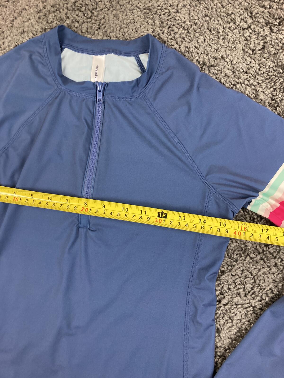 Vineyard Vines Womens Rash Guard Blue Vacation Stripe Long Sleeve Swim Top Sz S