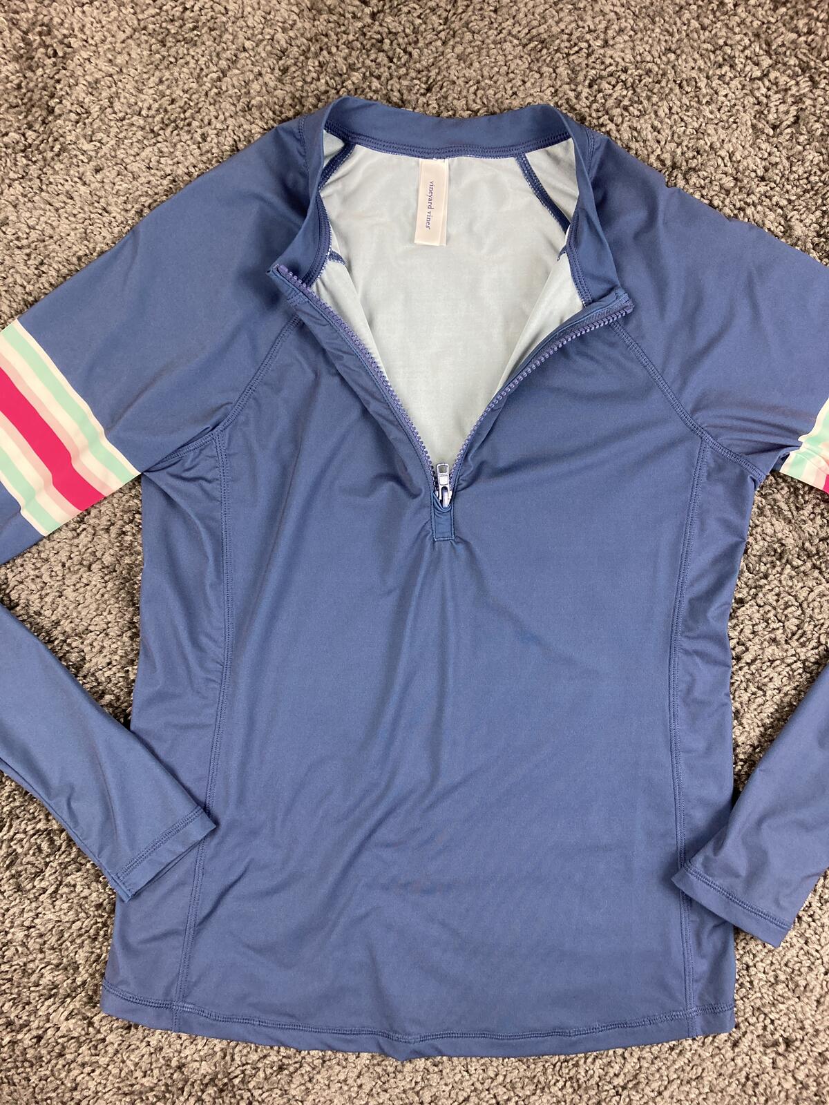 Vineyard Vines Womens Rash Guard Blue Vacation Stripe Long Sleeve Swim Top Sz S